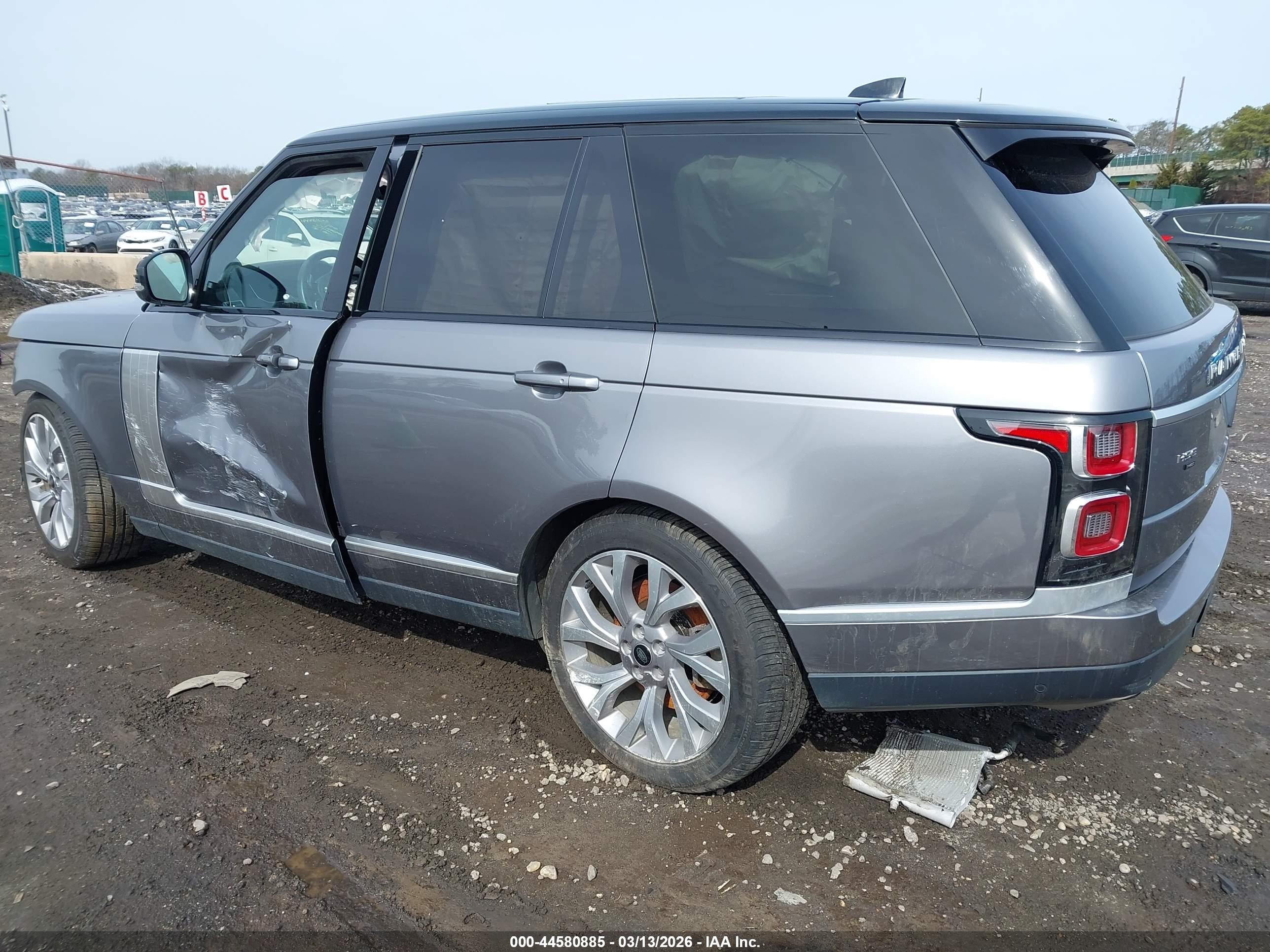 LAND ROVER image 3
