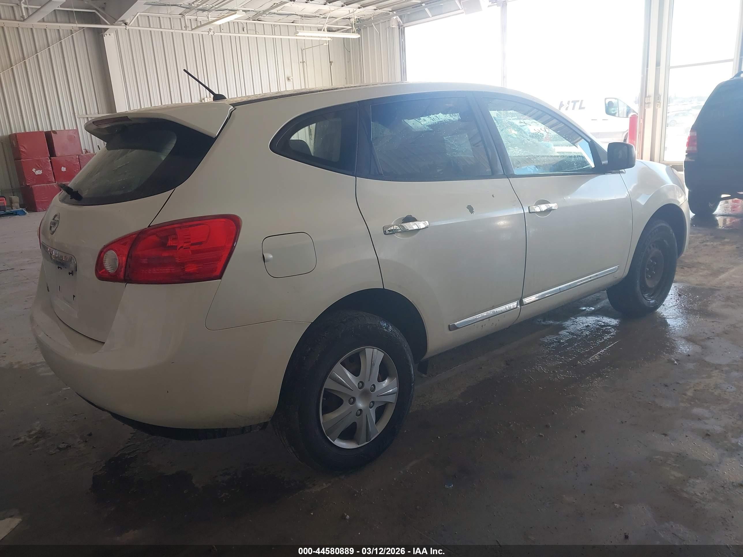 NISSAN ROGUE image 4