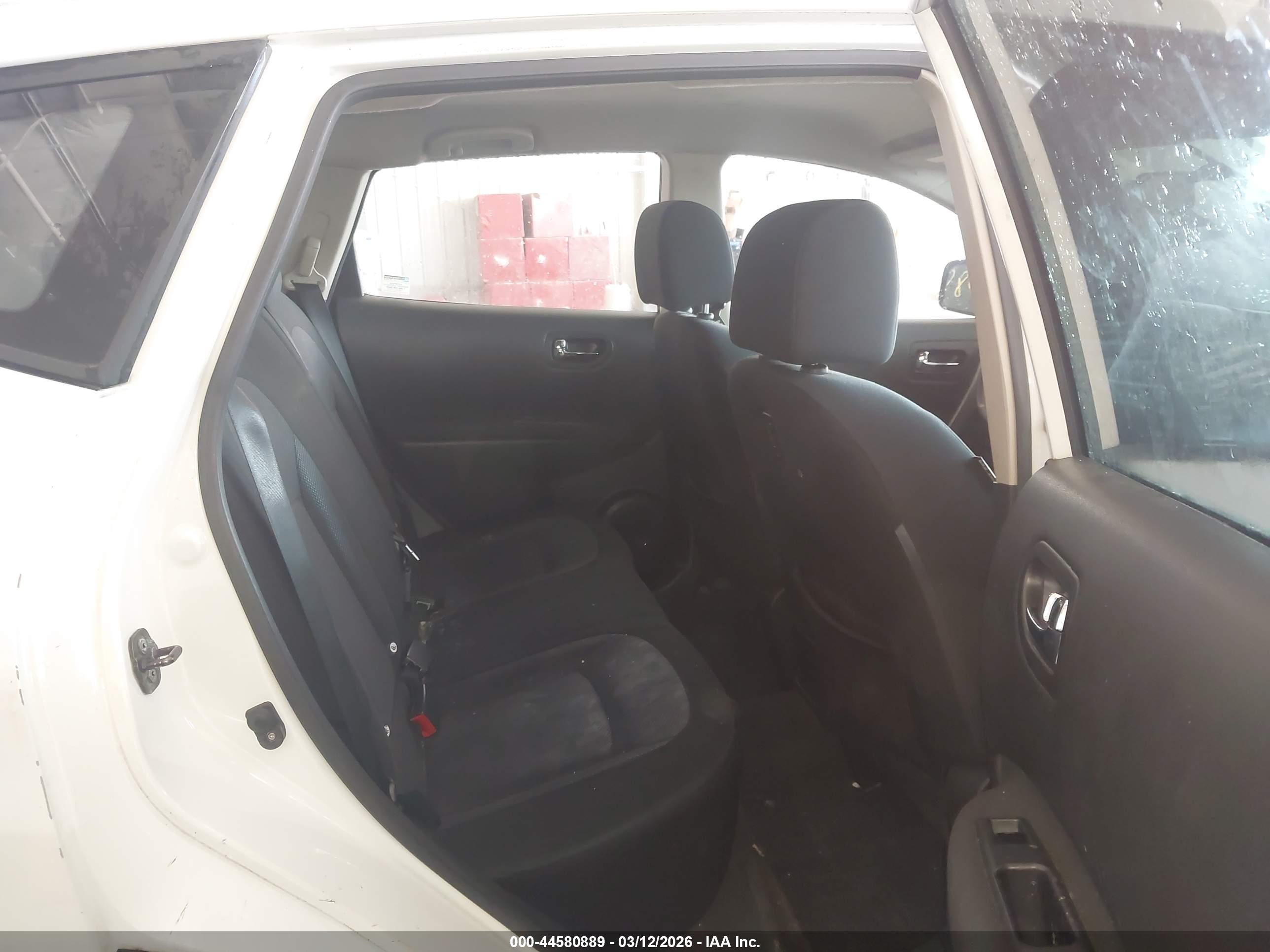 NISSAN ROGUE image 8