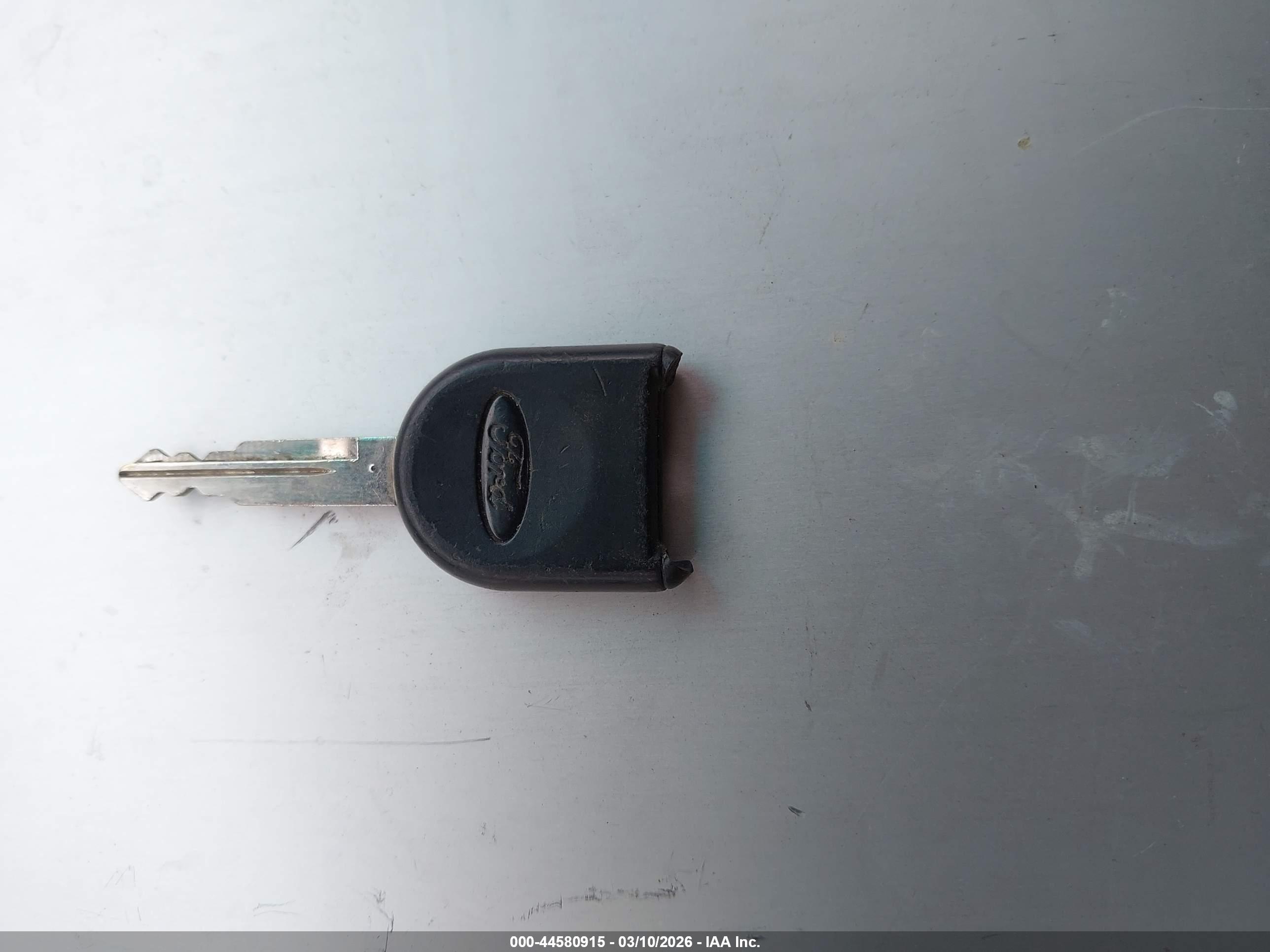 FORD EXPLORER image 11