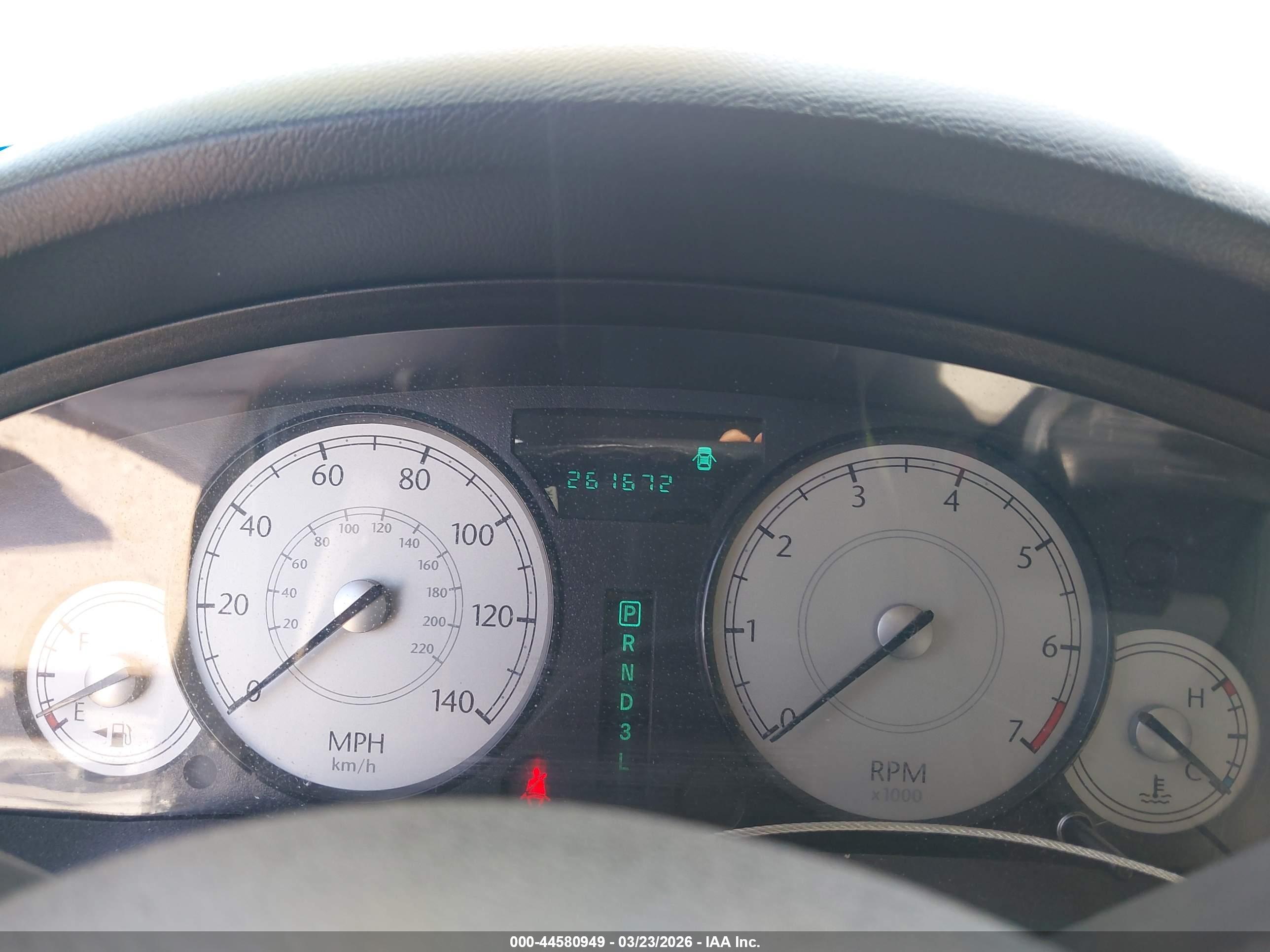 CHRYSLER 300 image 7