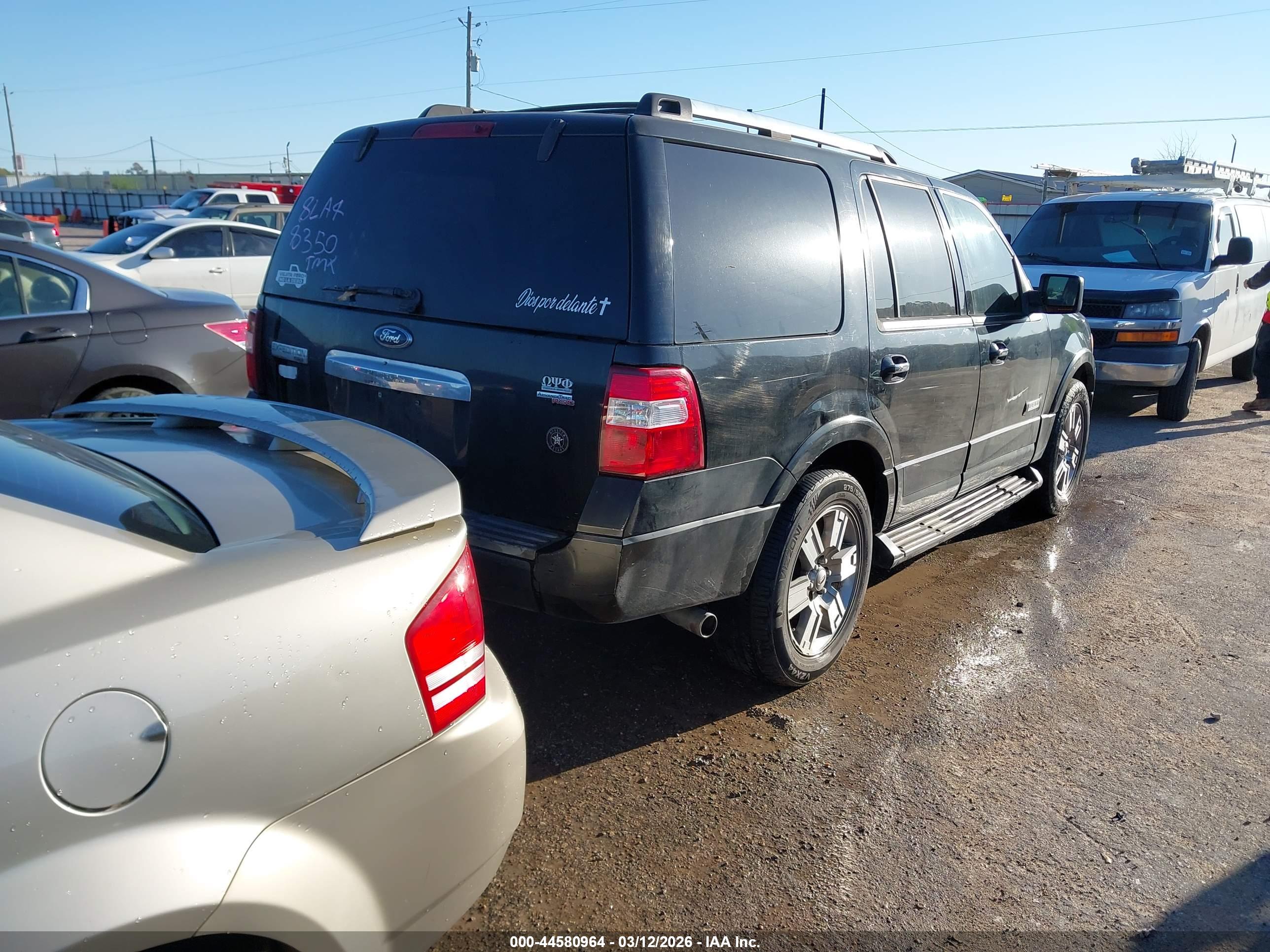 FORD EXPEDITION image 4