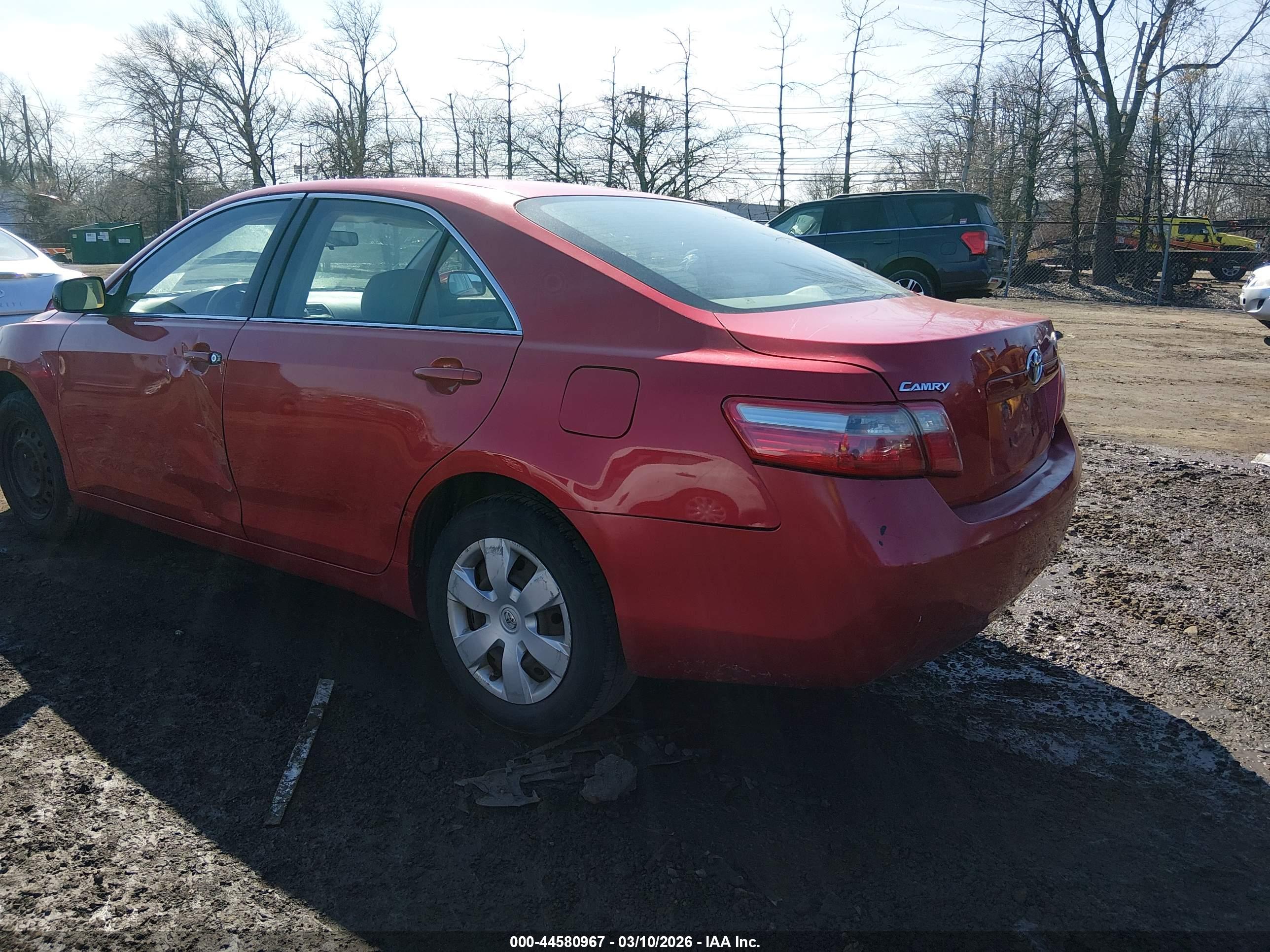 TOYOTA CAMRY image 3