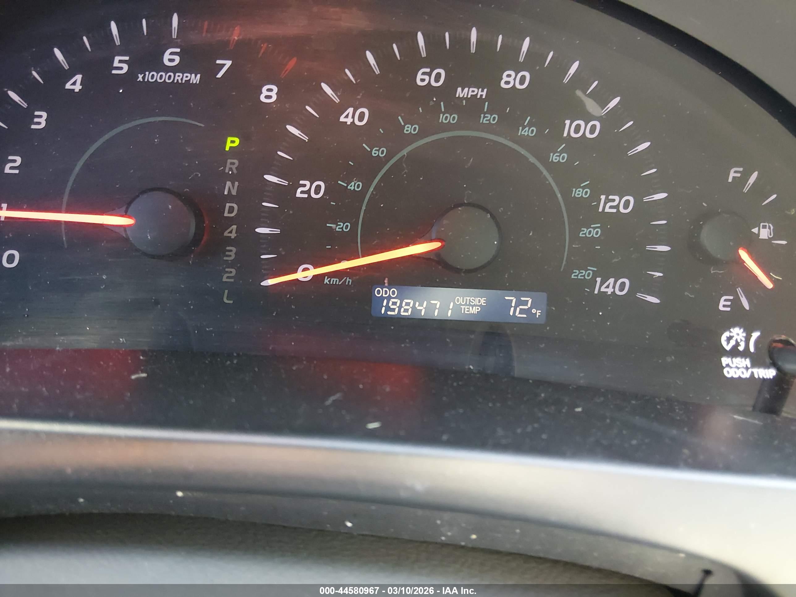 TOYOTA CAMRY image 7