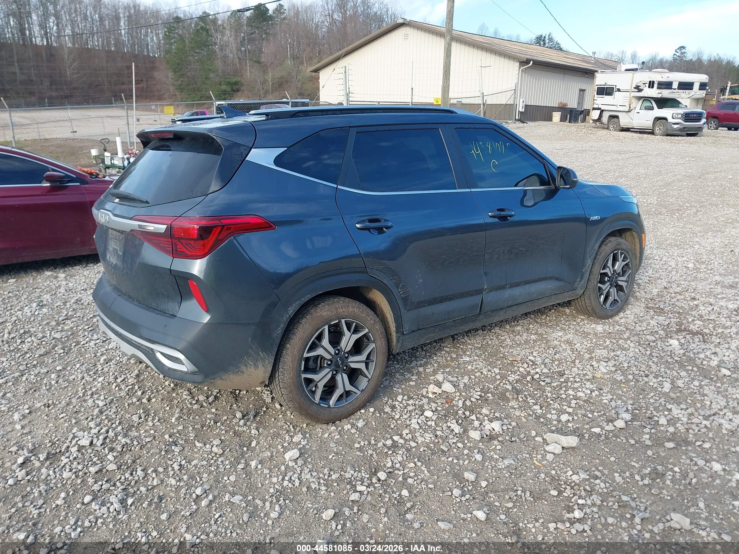 KIA SELTOS image 4
