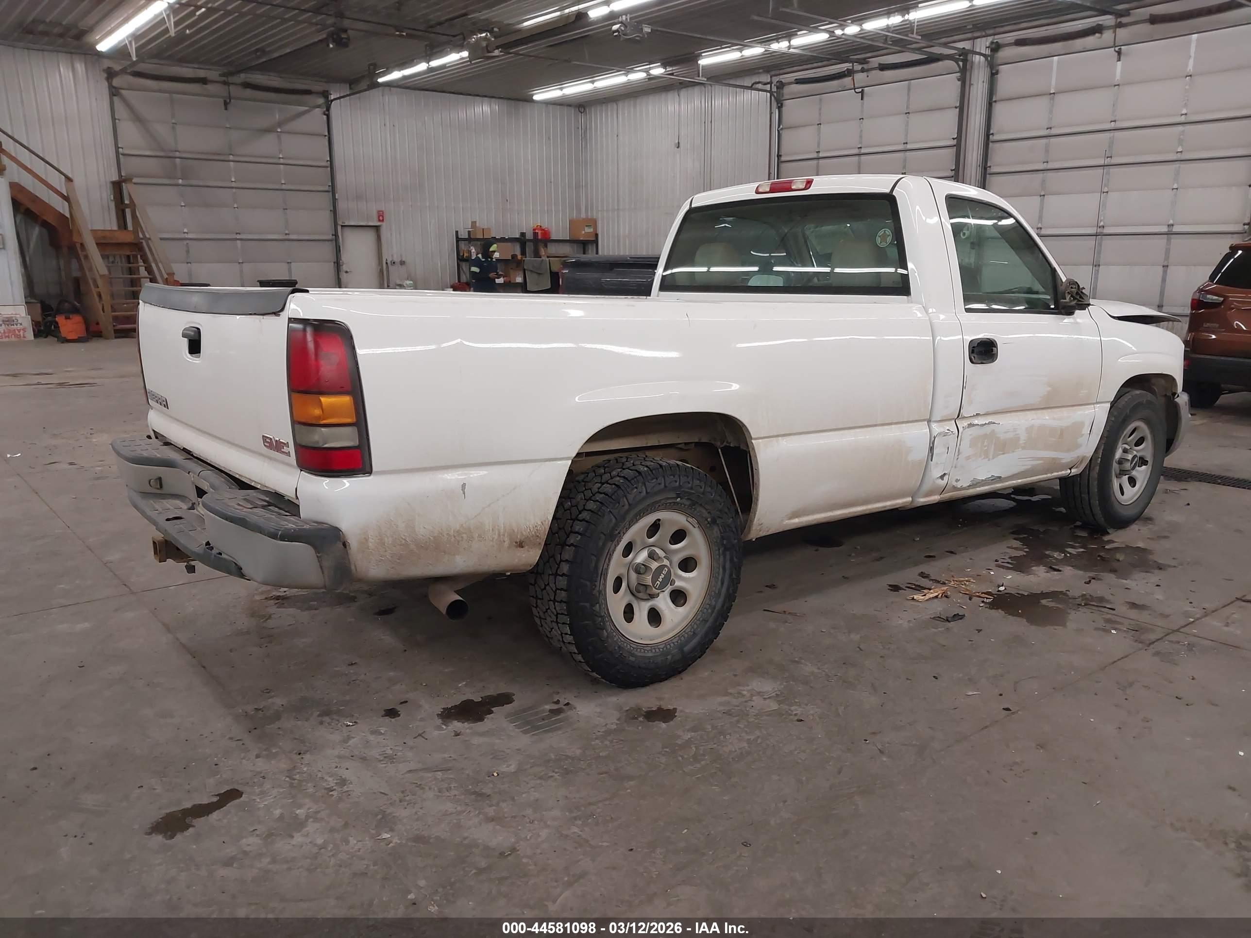GMC SIERRA image 4