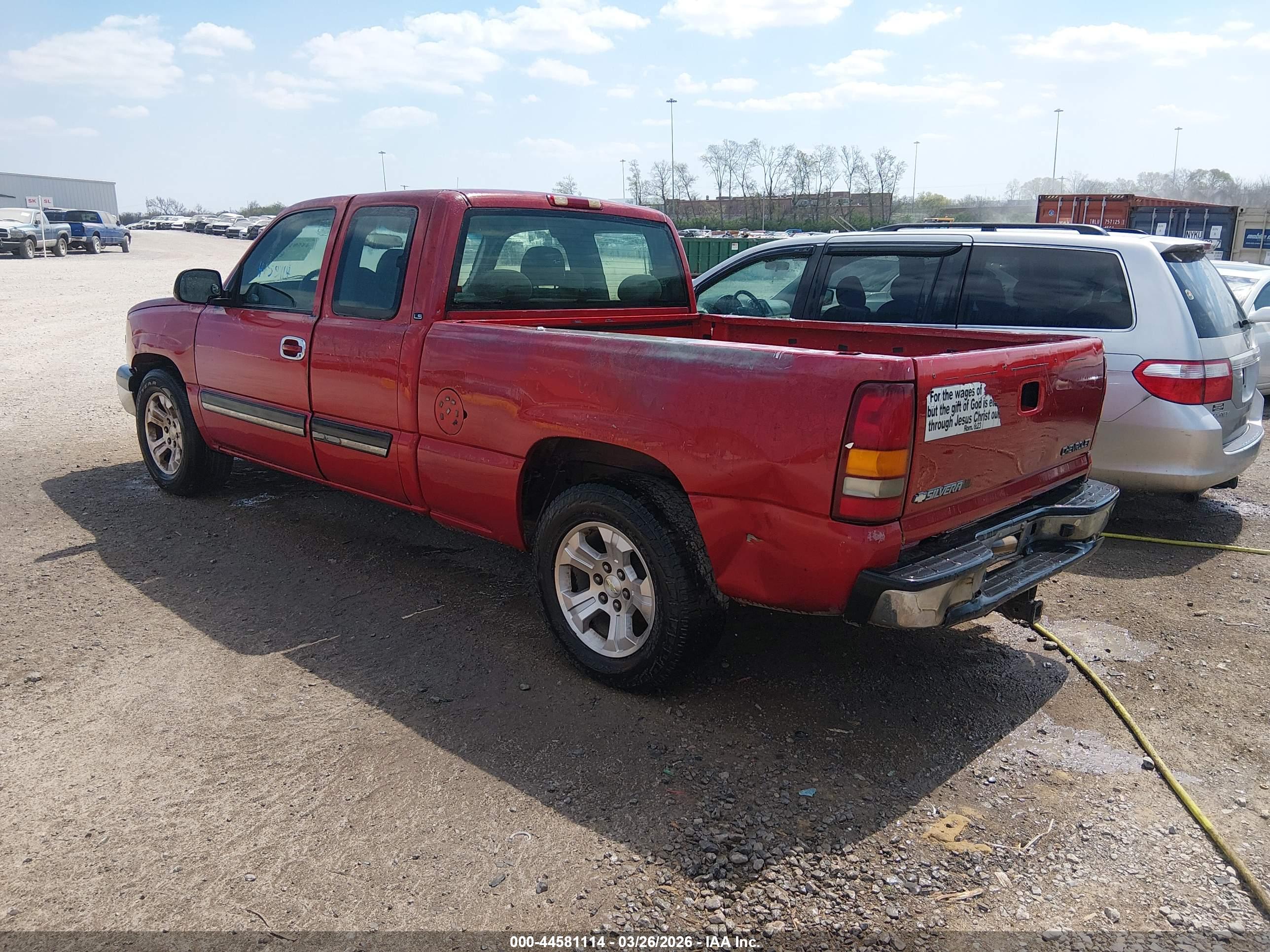 CHEVROLET SILVERADO image 3