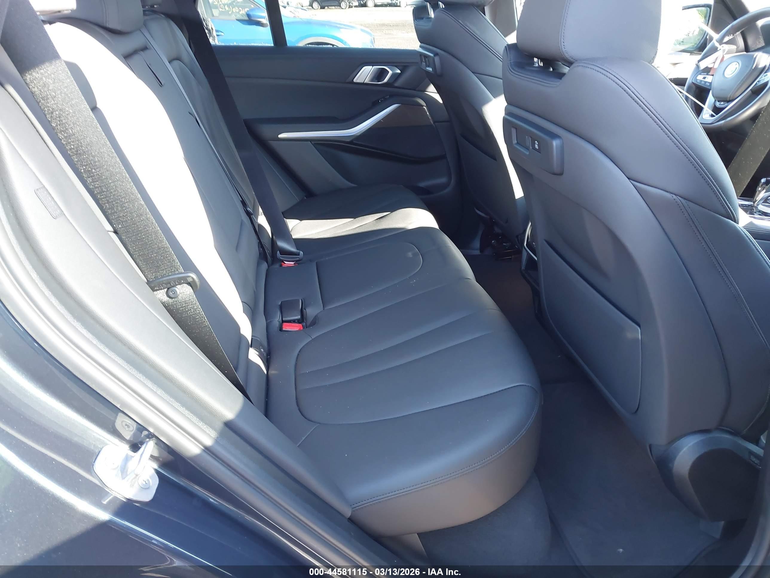BMW X5 image 8