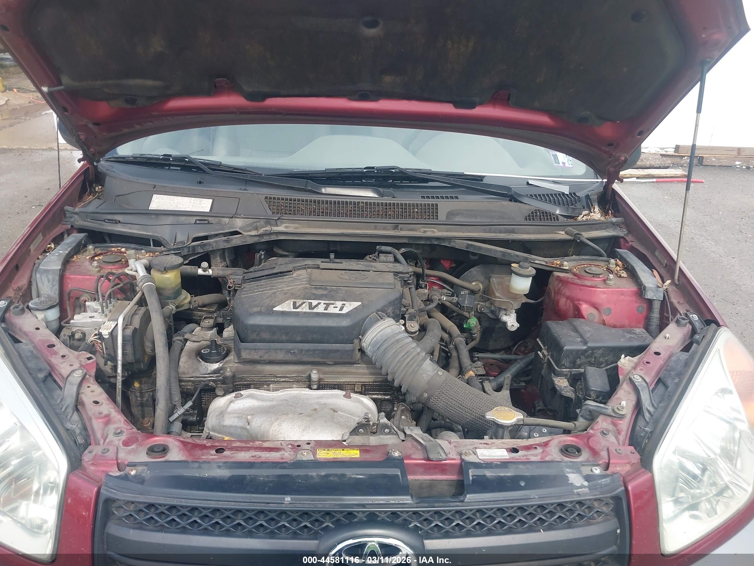 TOYOTA RAV4 image 10