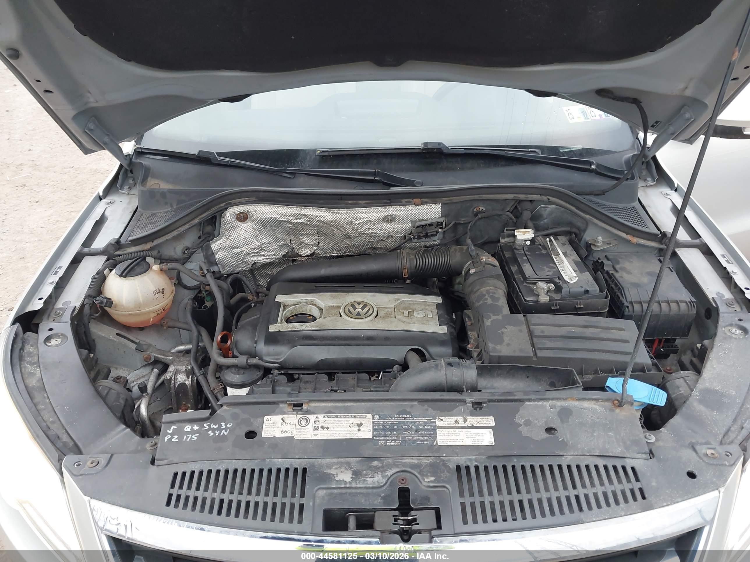 VOLKSWAGEN TIGUAN image 10