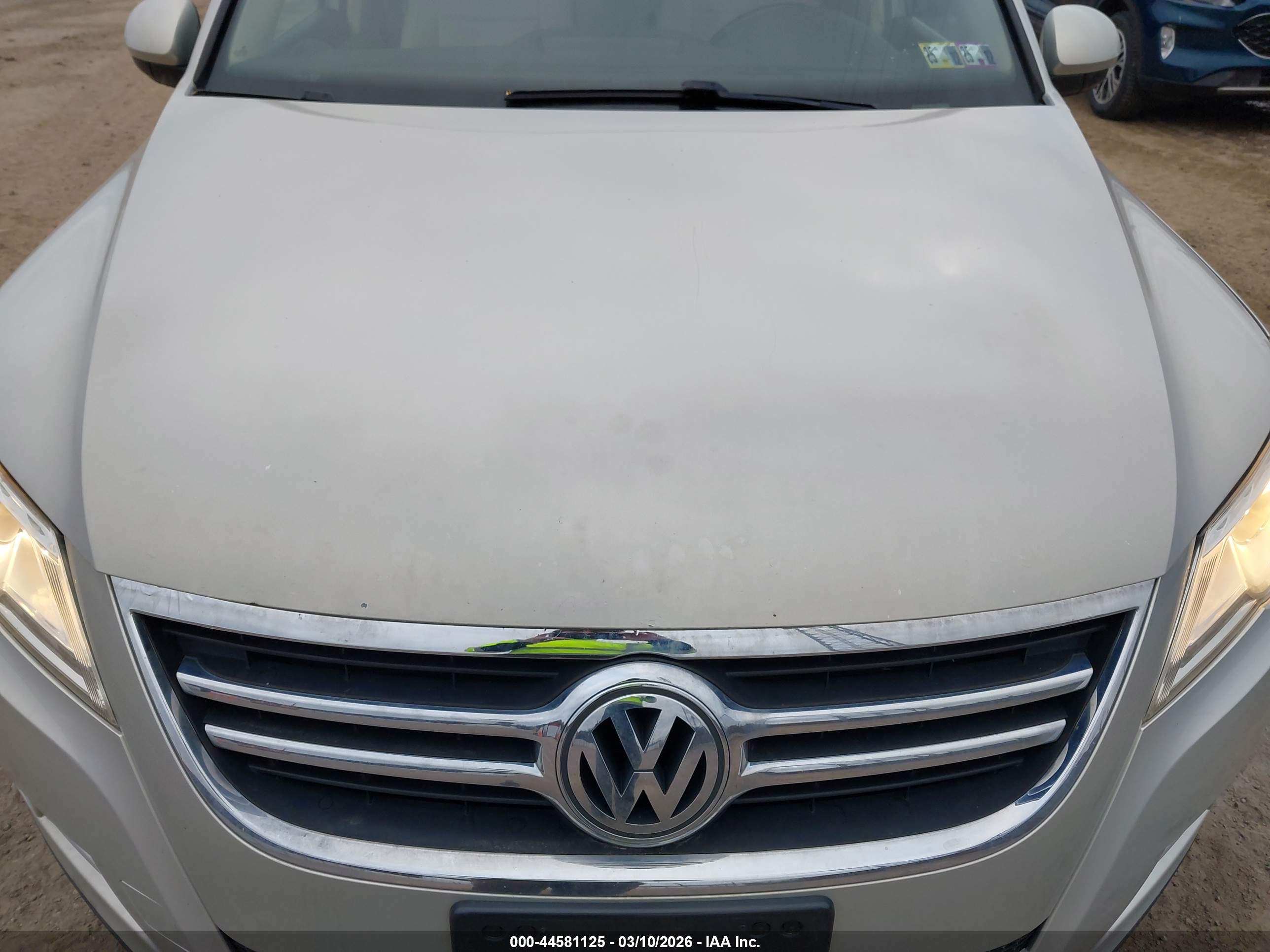VOLKSWAGEN TIGUAN image 6