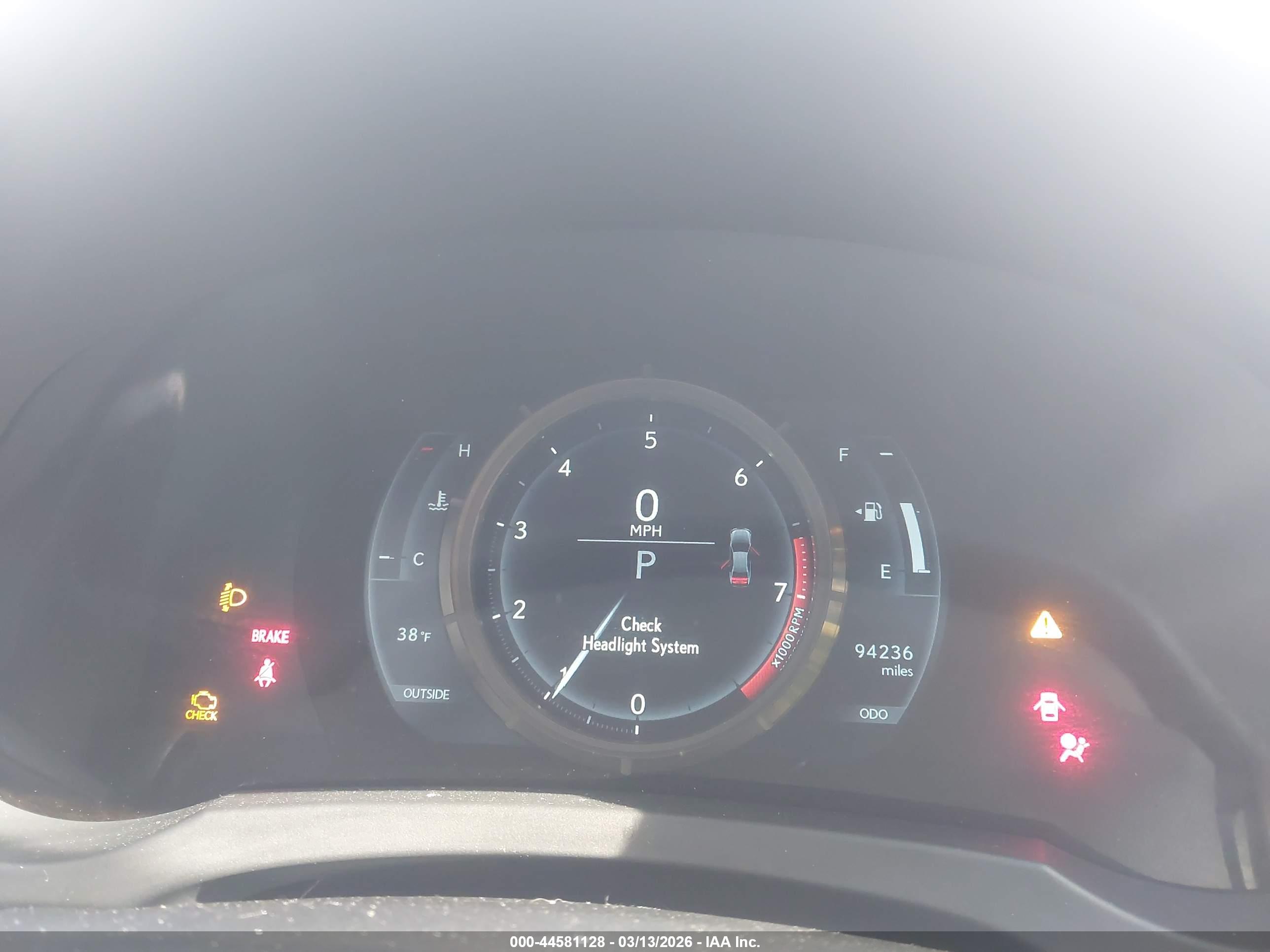 LEXUS IS image 7
