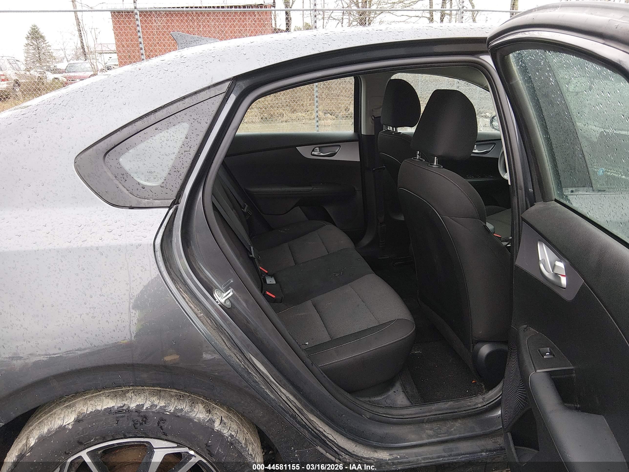 KIA FORTE image 8