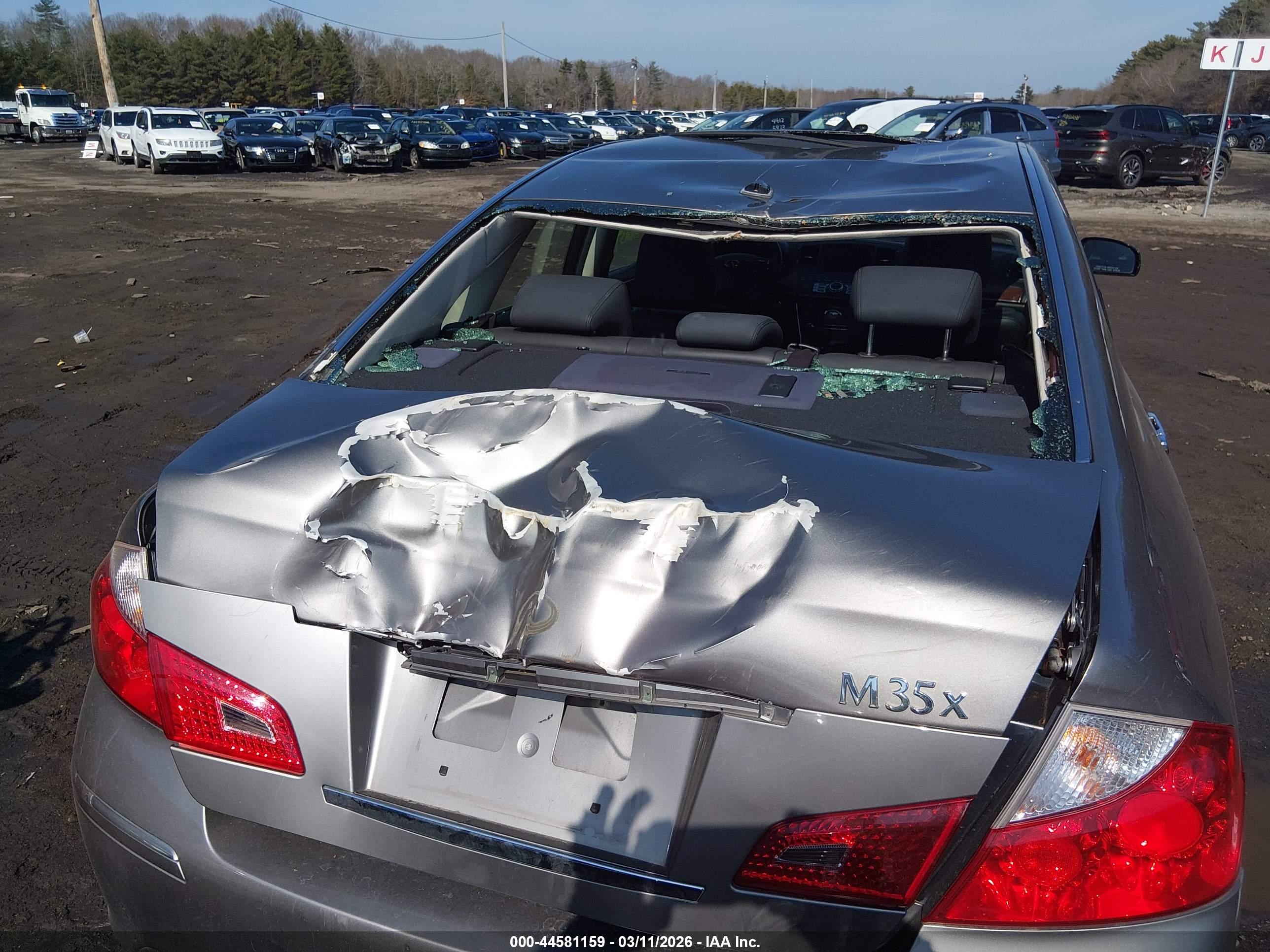 INFINITI M35X image 6