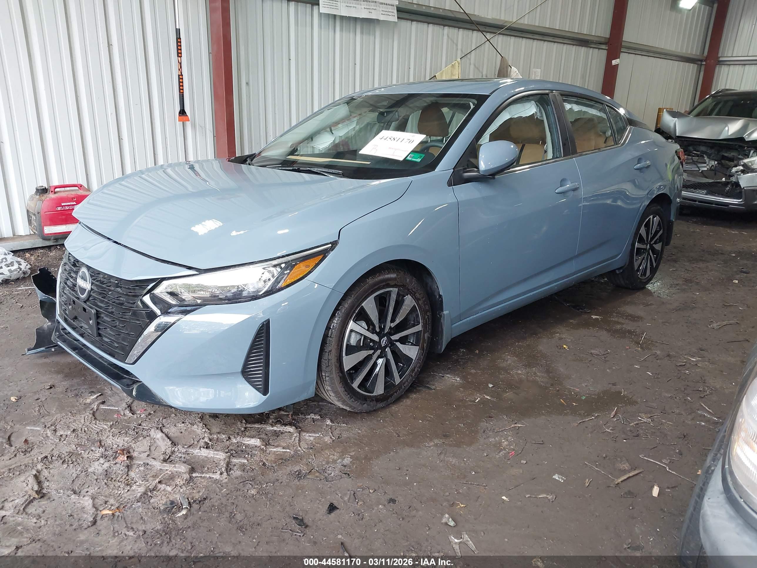 NISSAN SENTRA image 2