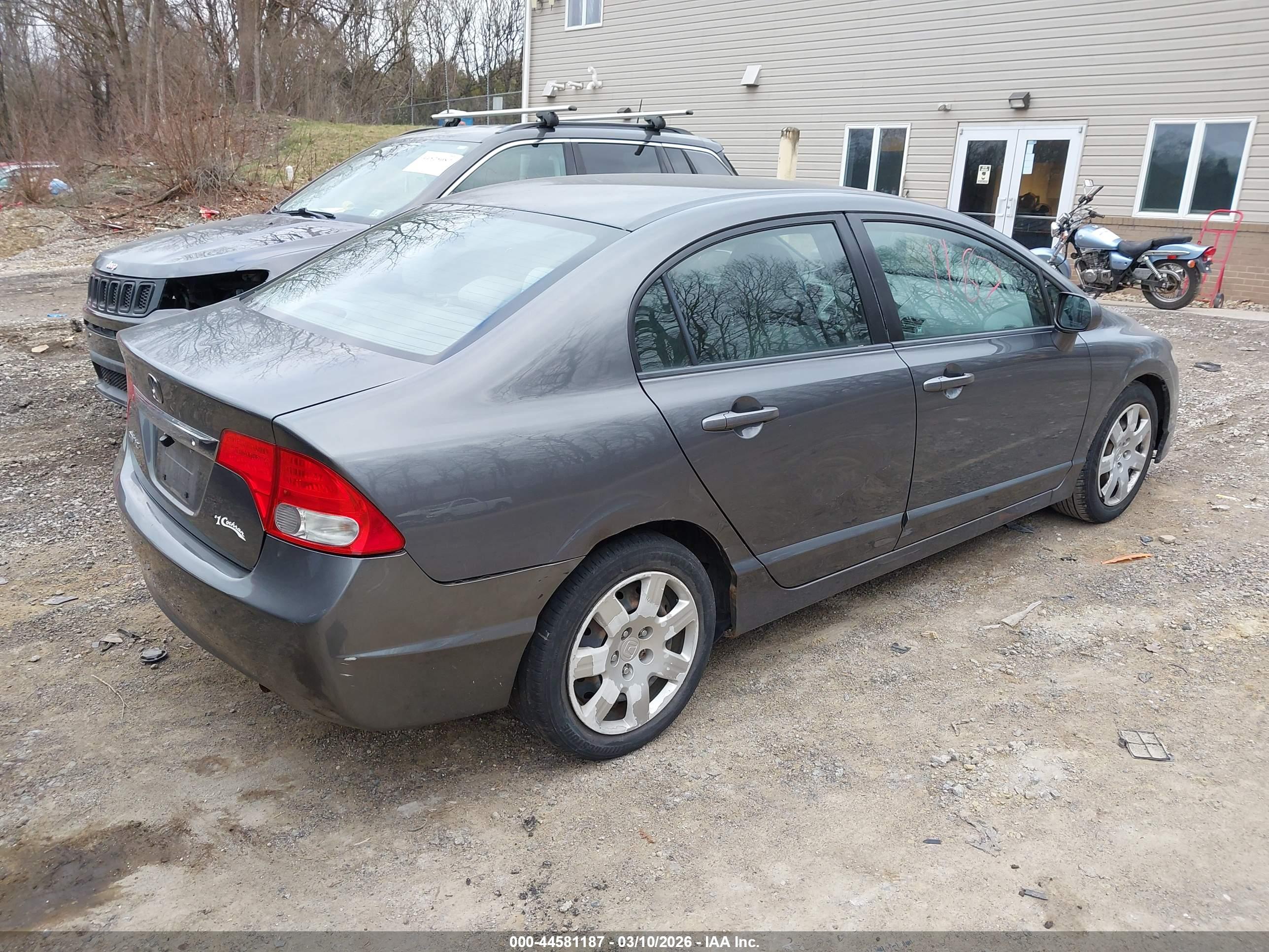 HONDA CIVIC image 4