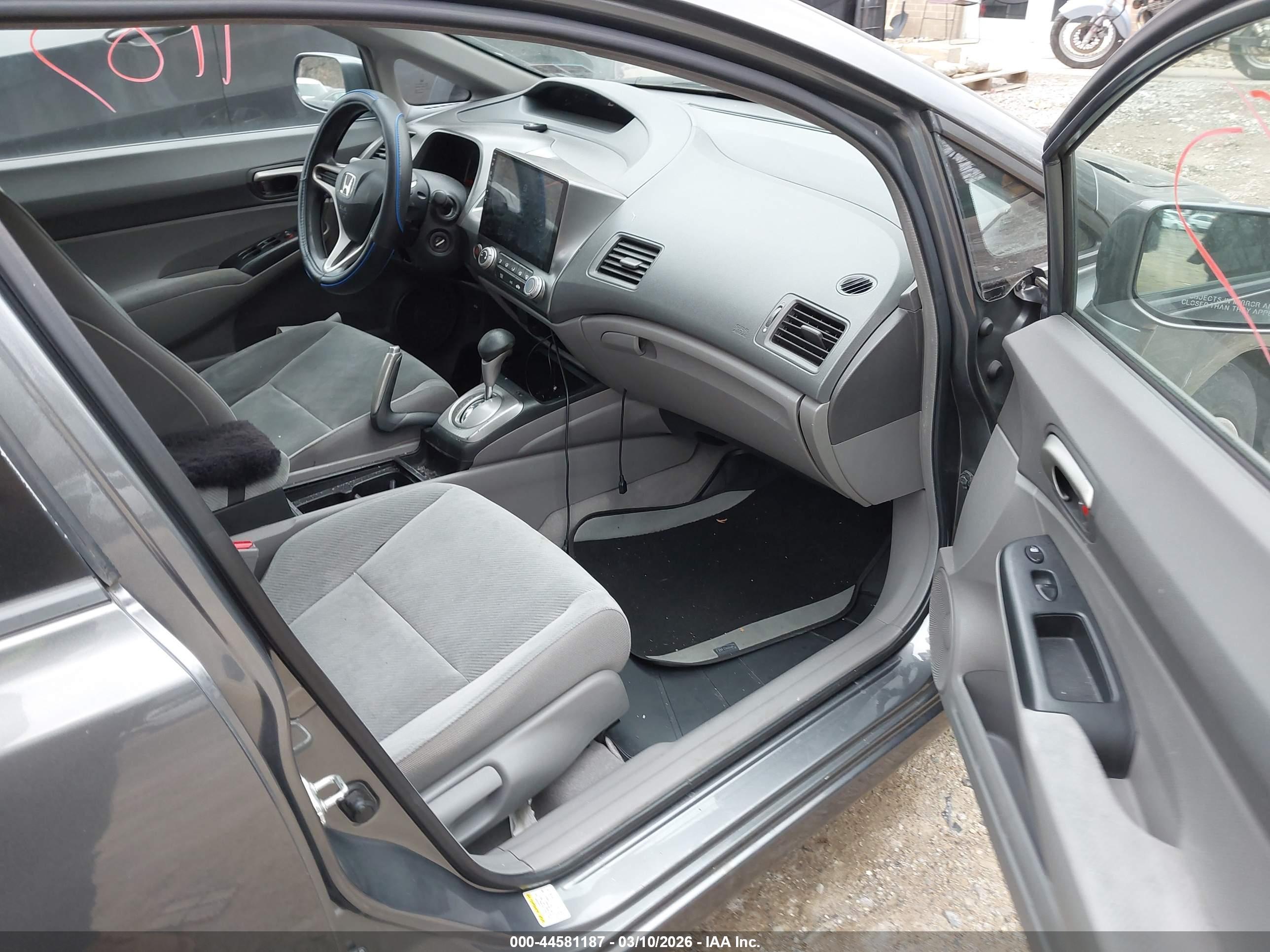 HONDA CIVIC image 5