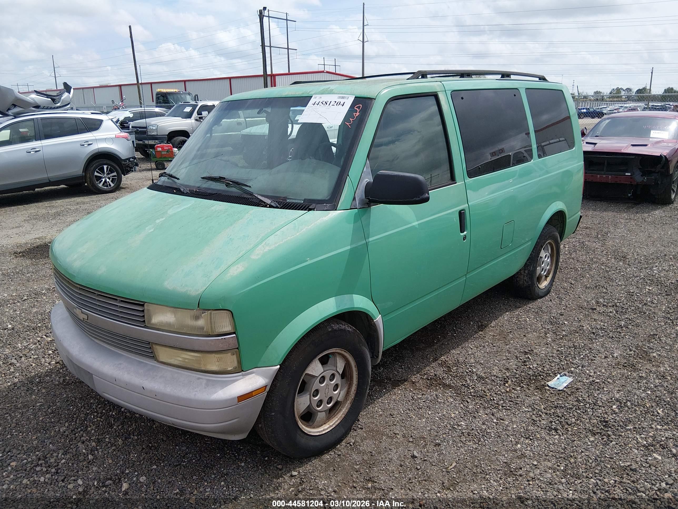 CHEVROLET ASTRO image 2