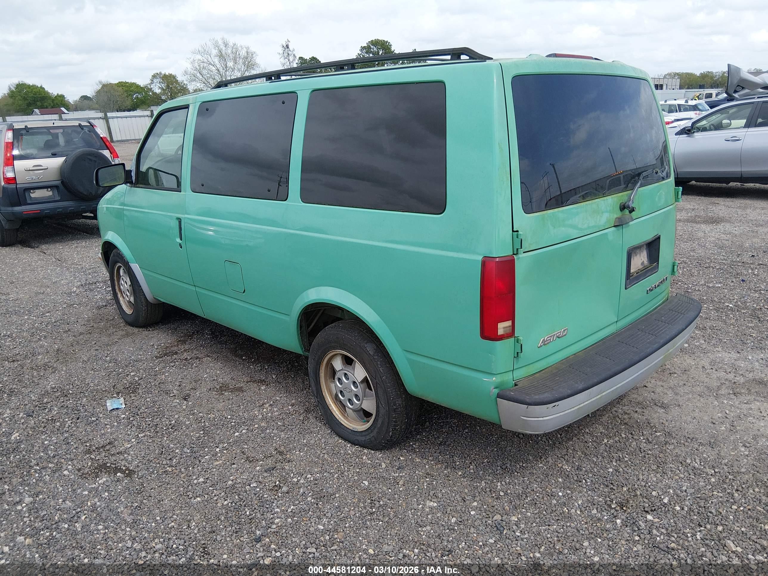 CHEVROLET ASTRO image 3