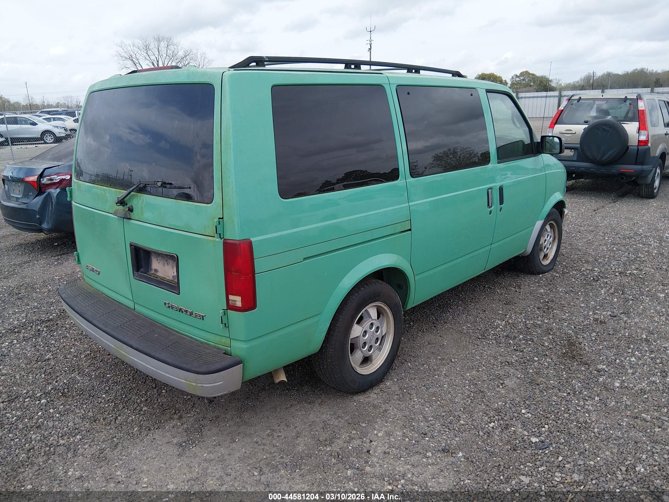 CHEVROLET ASTRO image 4