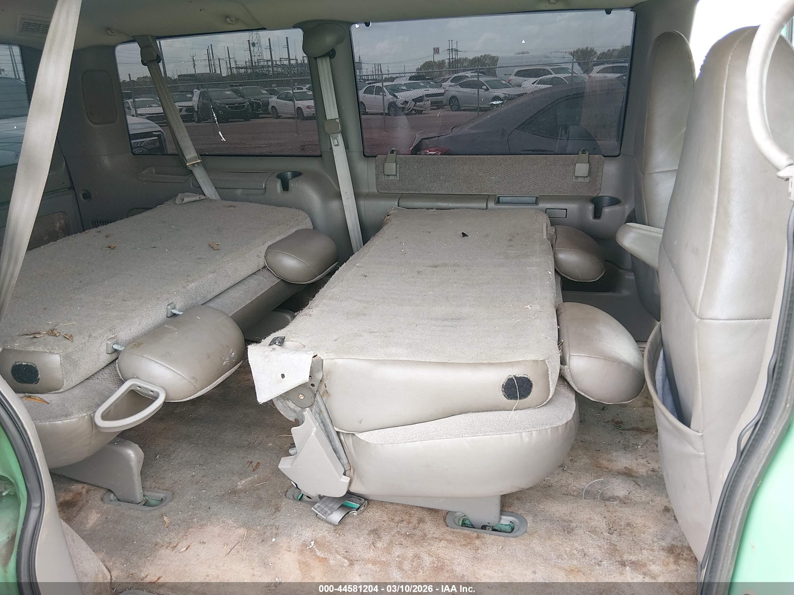 CHEVROLET ASTRO image 8