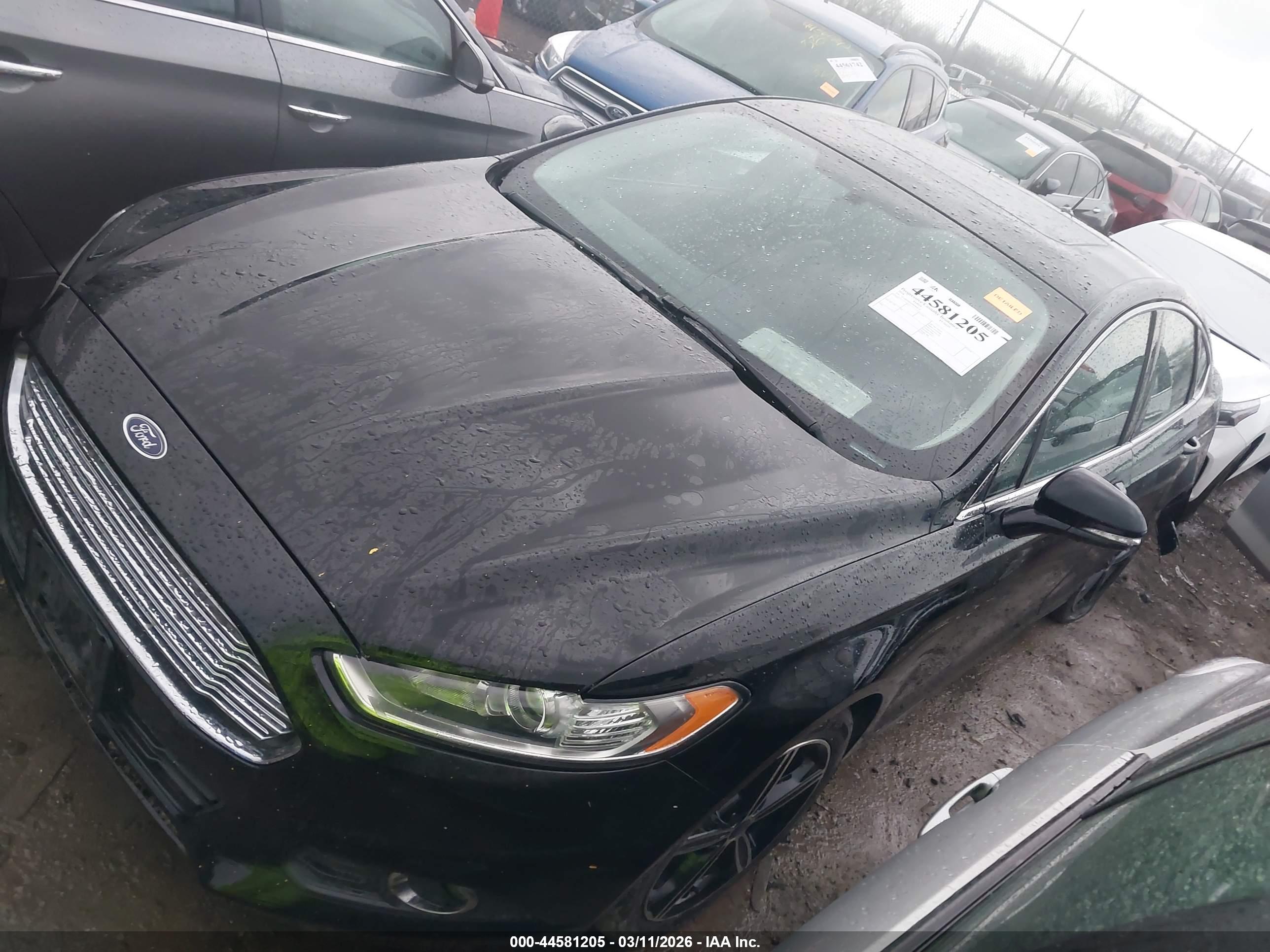 FORD FUSION image 2