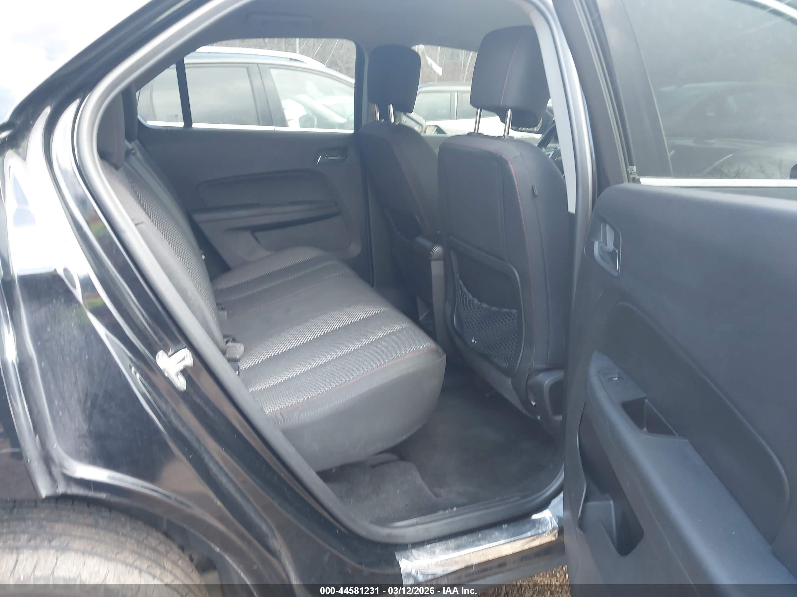 CHEVROLET EQUINOX image 8