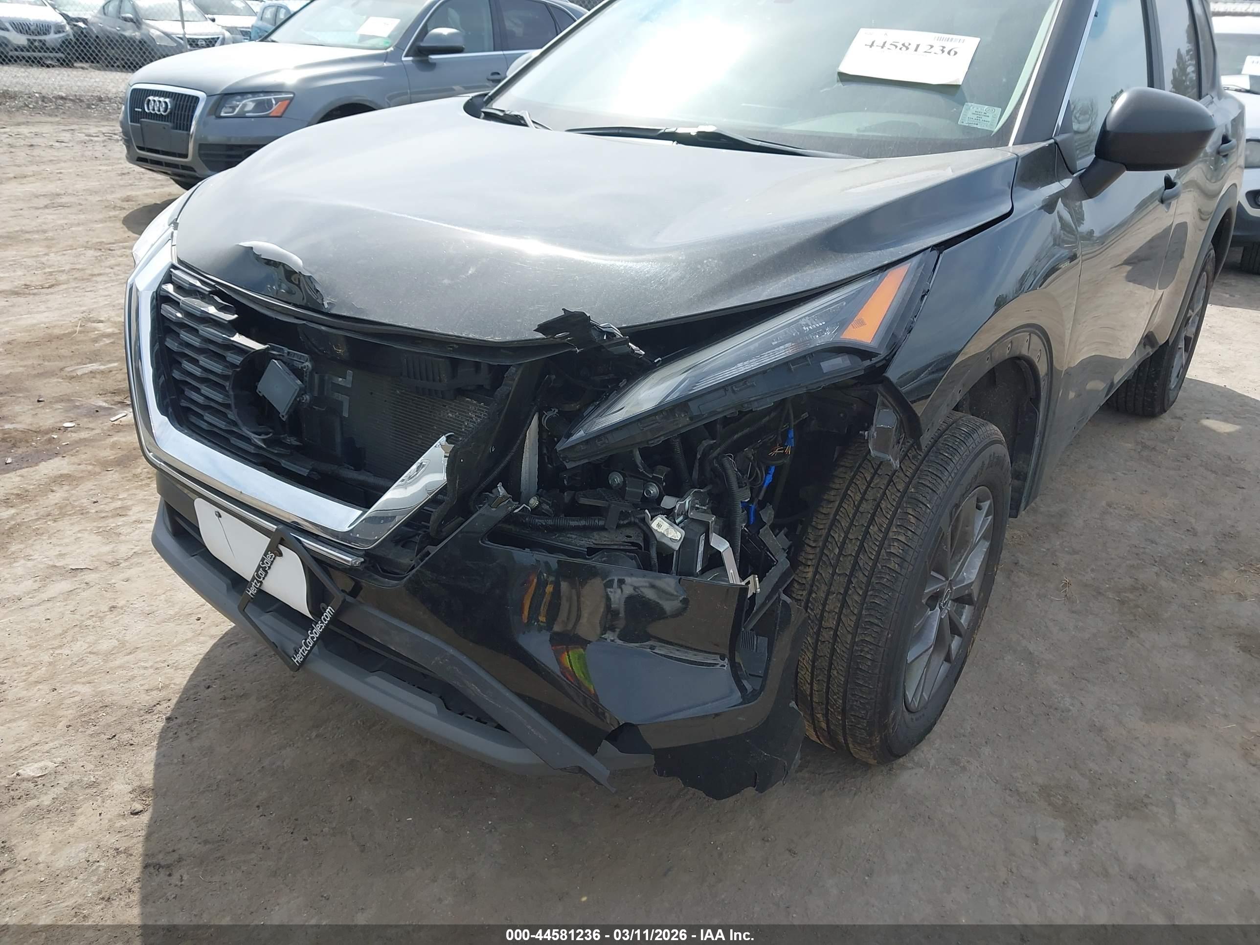 NISSAN ROGUE image 6