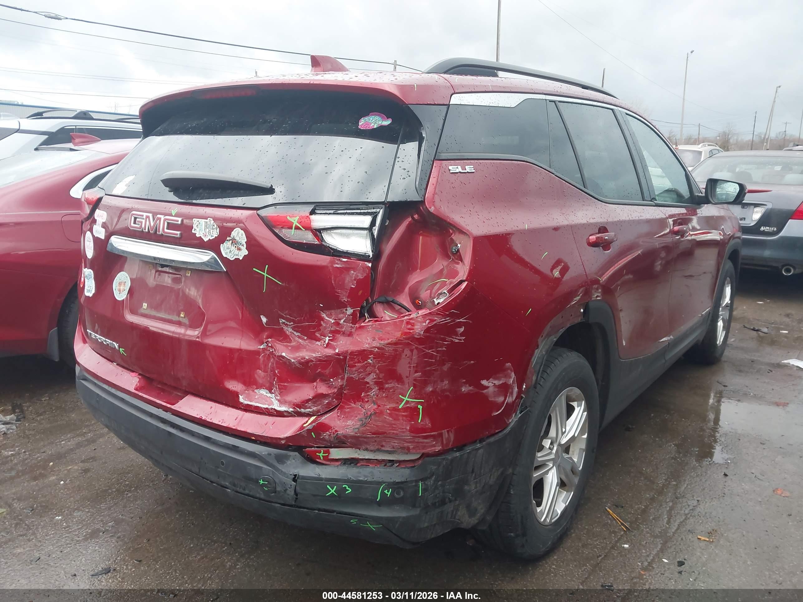 GMC TERRAIN image 4