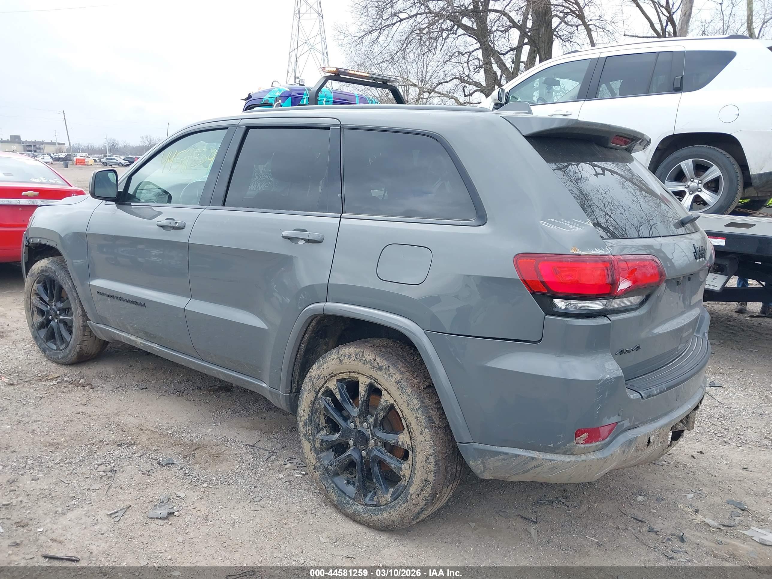 JEEP GRAND image 3