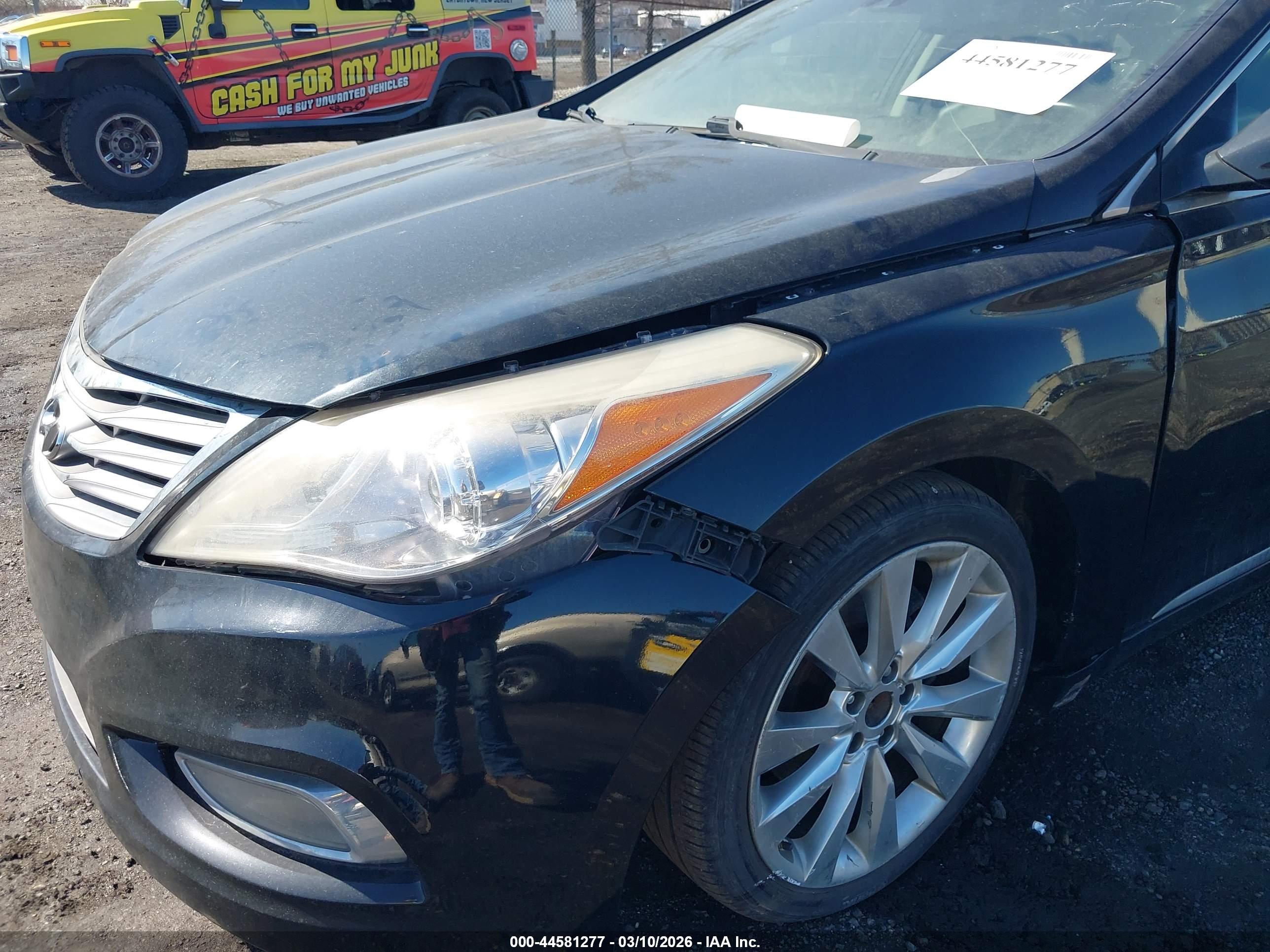 HYUNDAI AZERA image 6