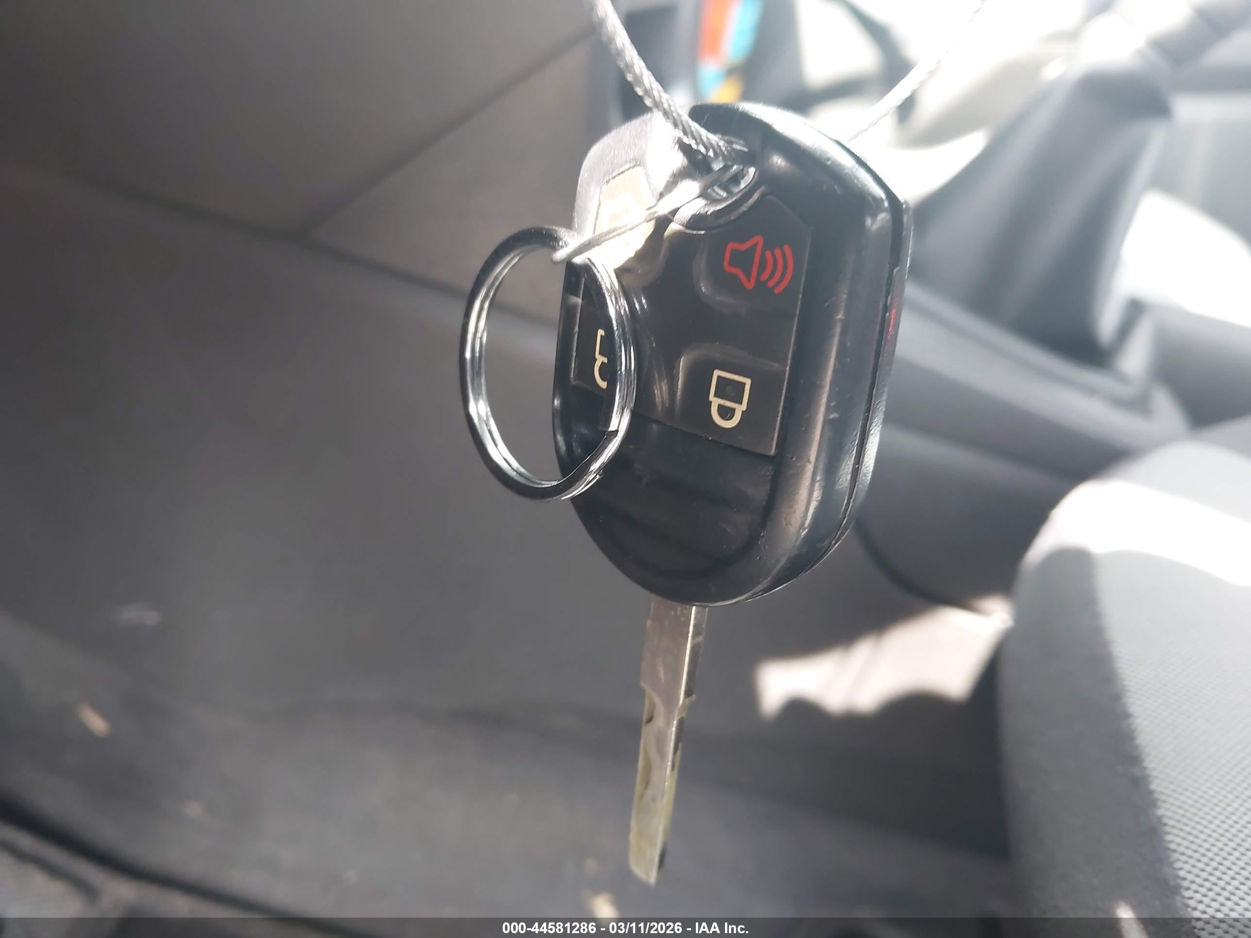 FORD FIESTA image 11