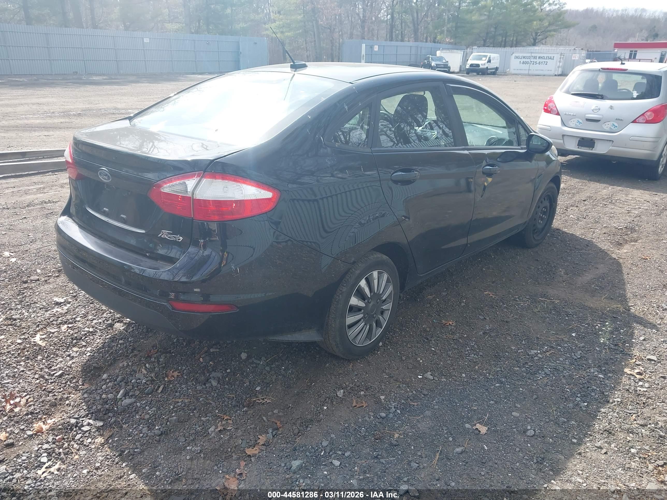 FORD FIESTA image 4