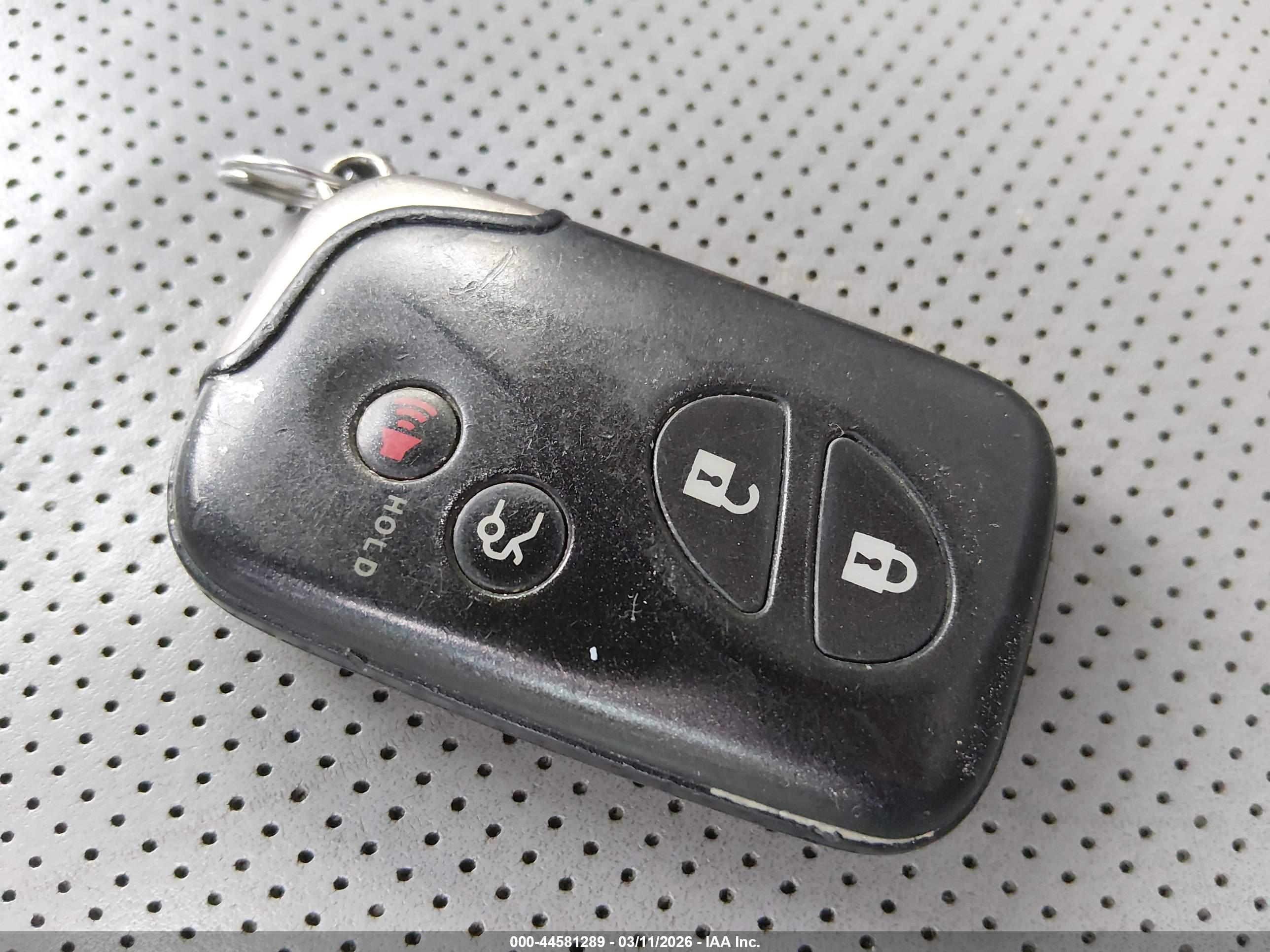 LEXUS IS image 11
