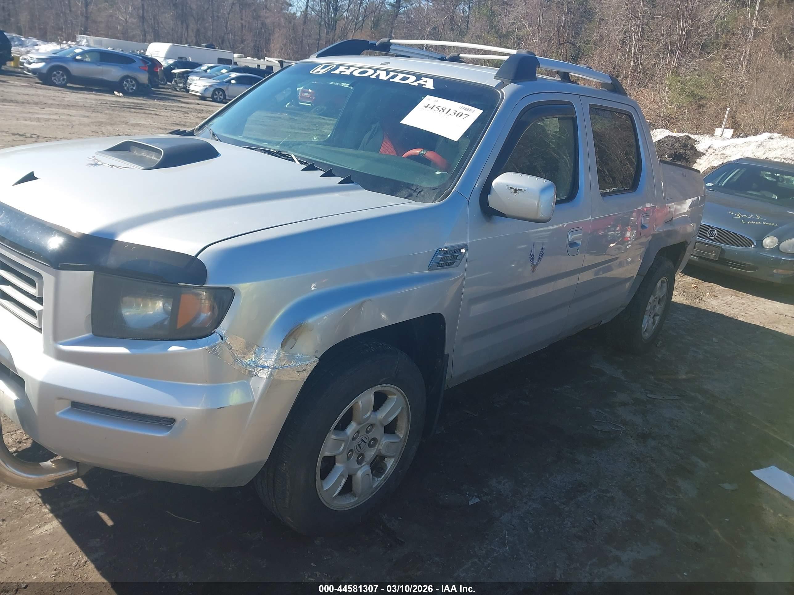 HONDA RIDGELINE image 2