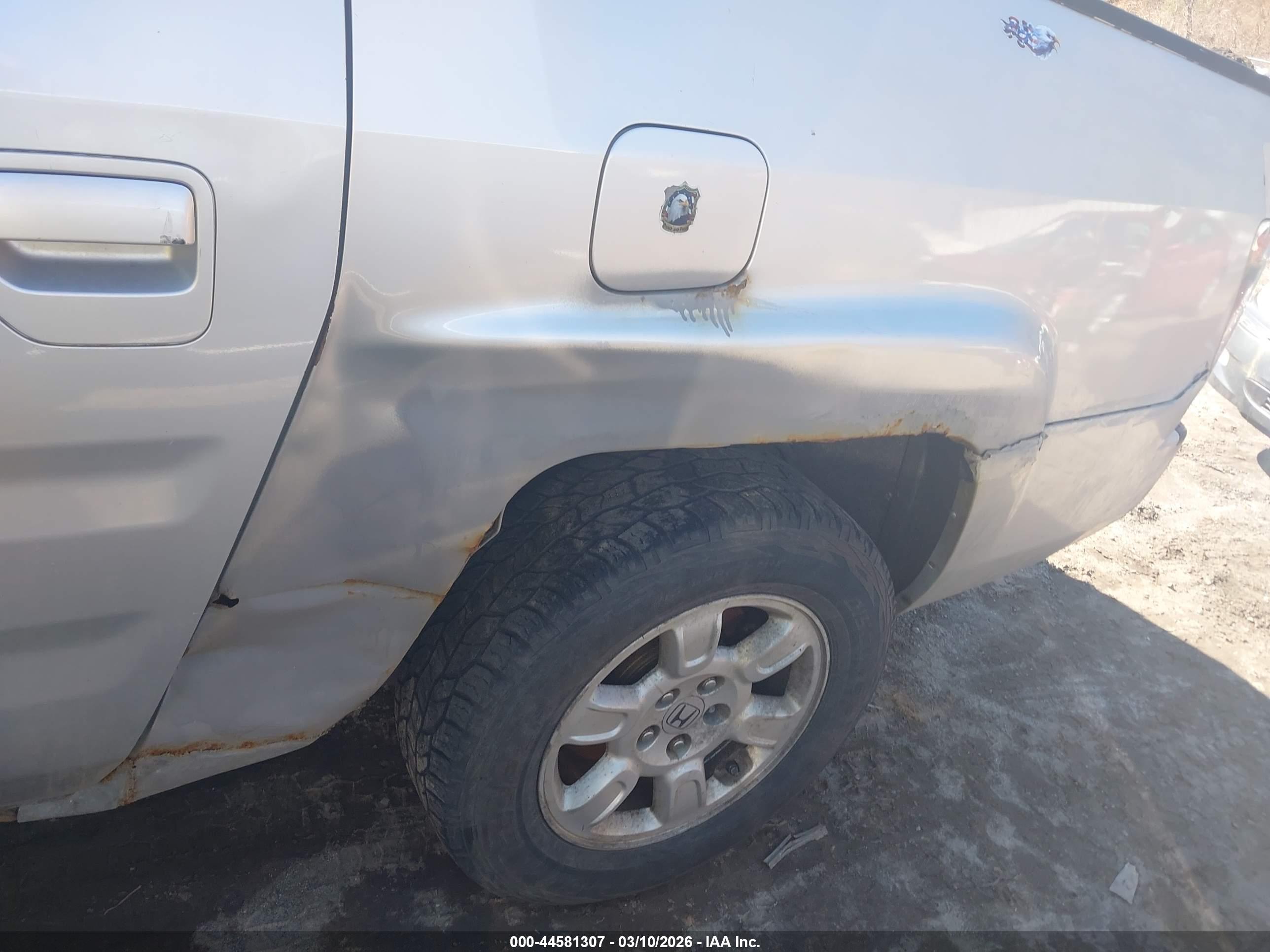 HONDA RIDGELINE image 6