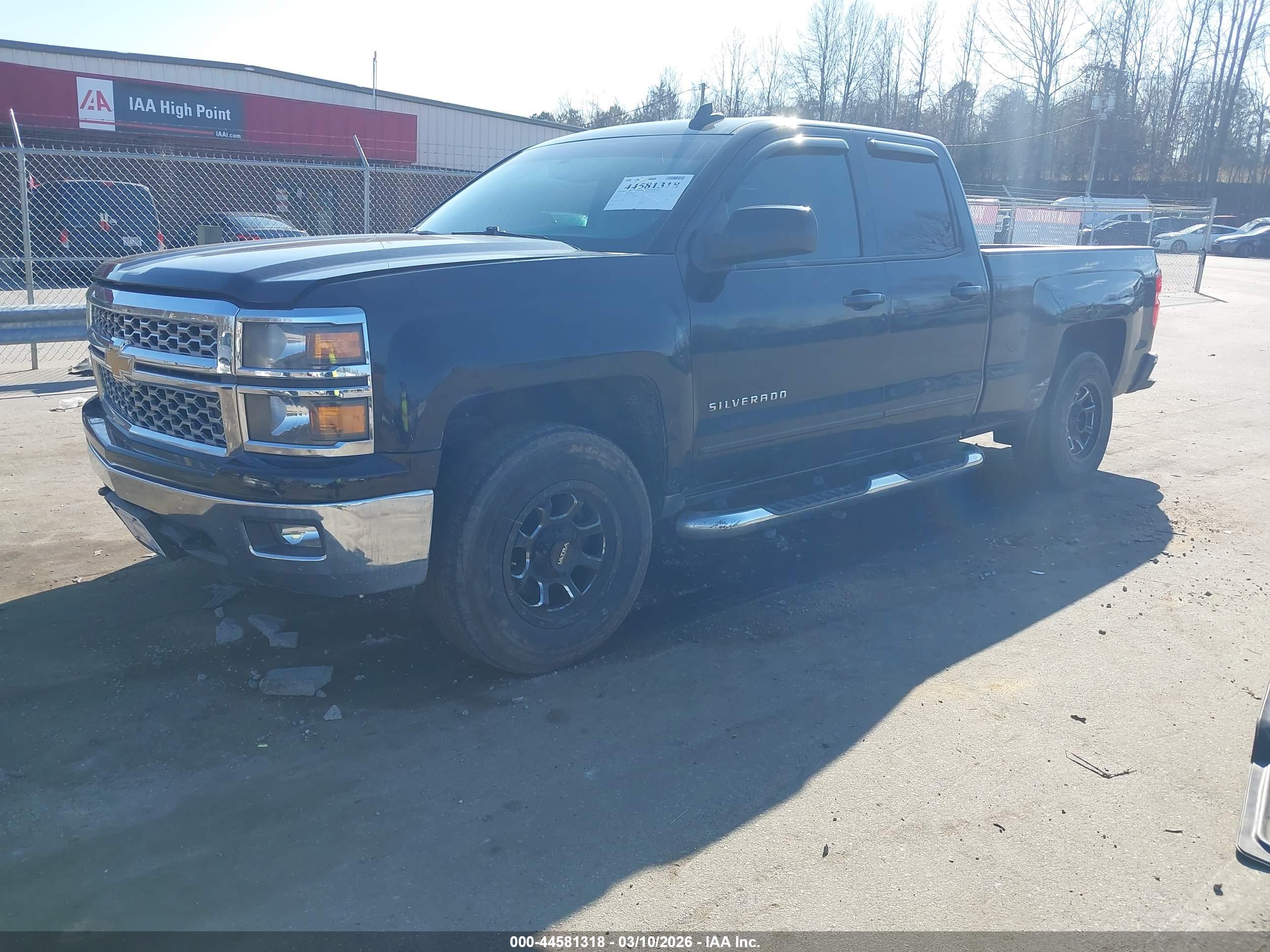 CHEVROLET SILVERADO image 2