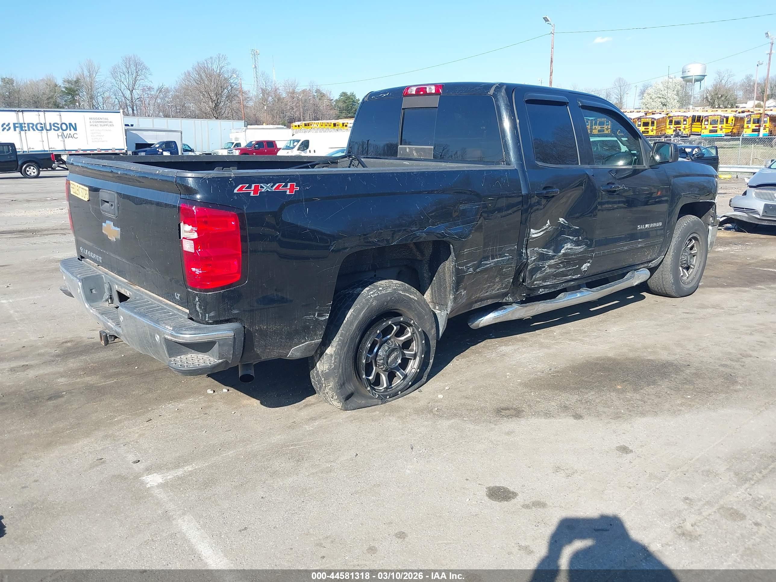 CHEVROLET SILVERADO image 4
