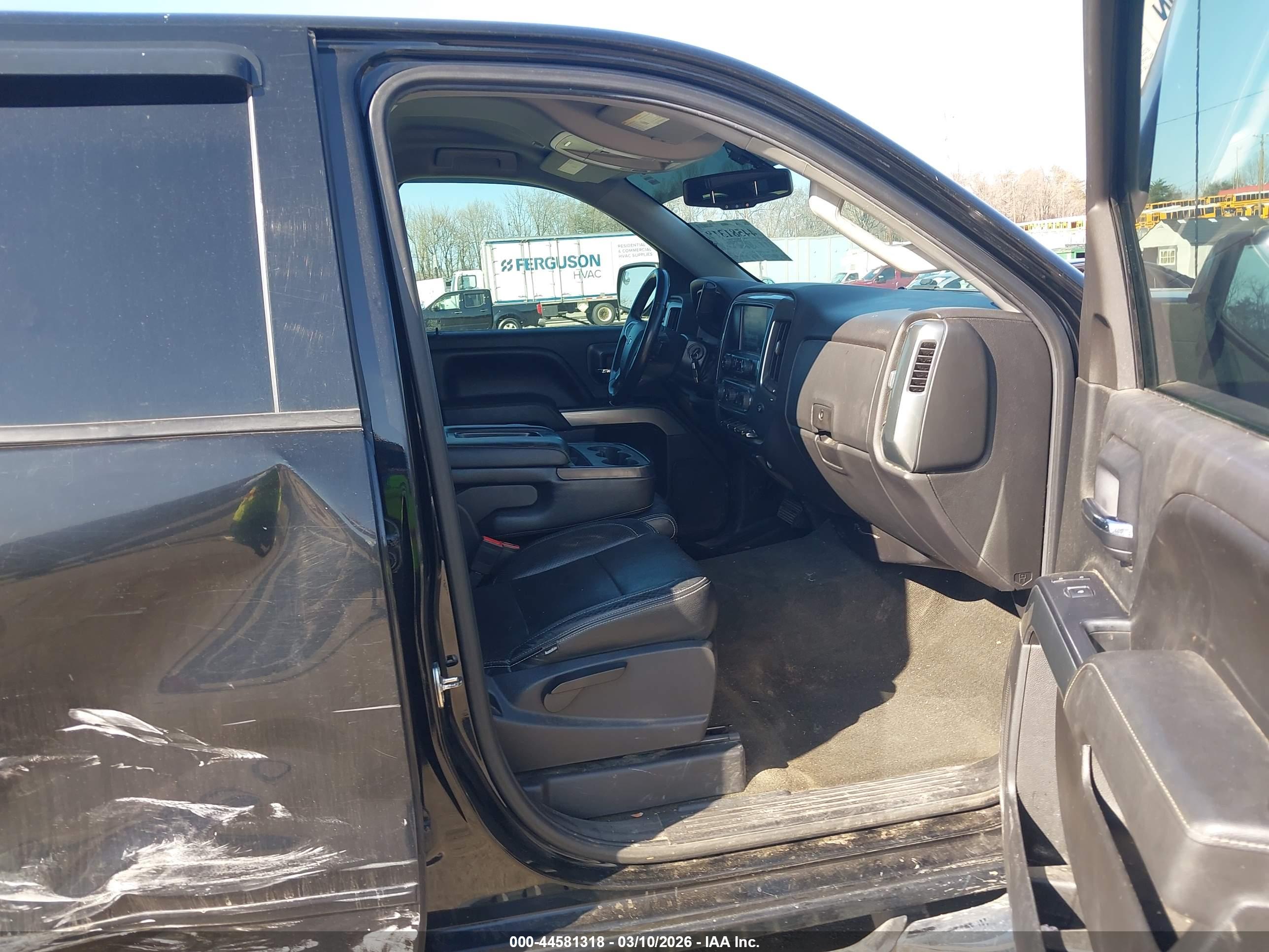 CHEVROLET SILVERADO image 5
