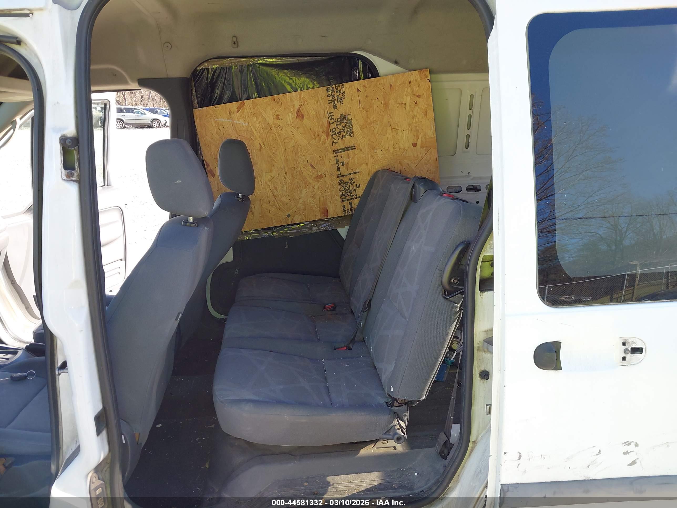 FORD TRANSIT image 8