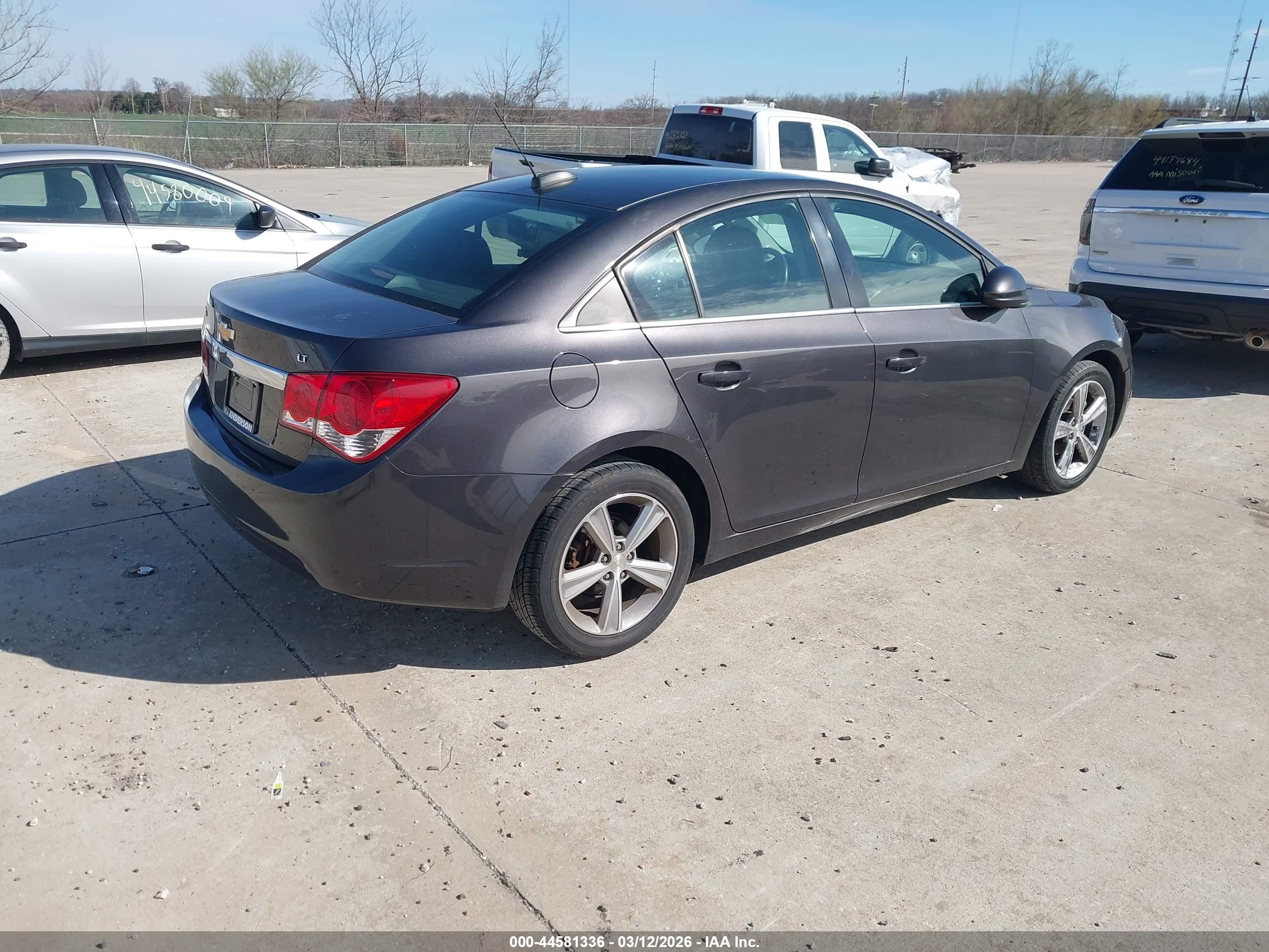 CHEVROLET CRUZE image 4