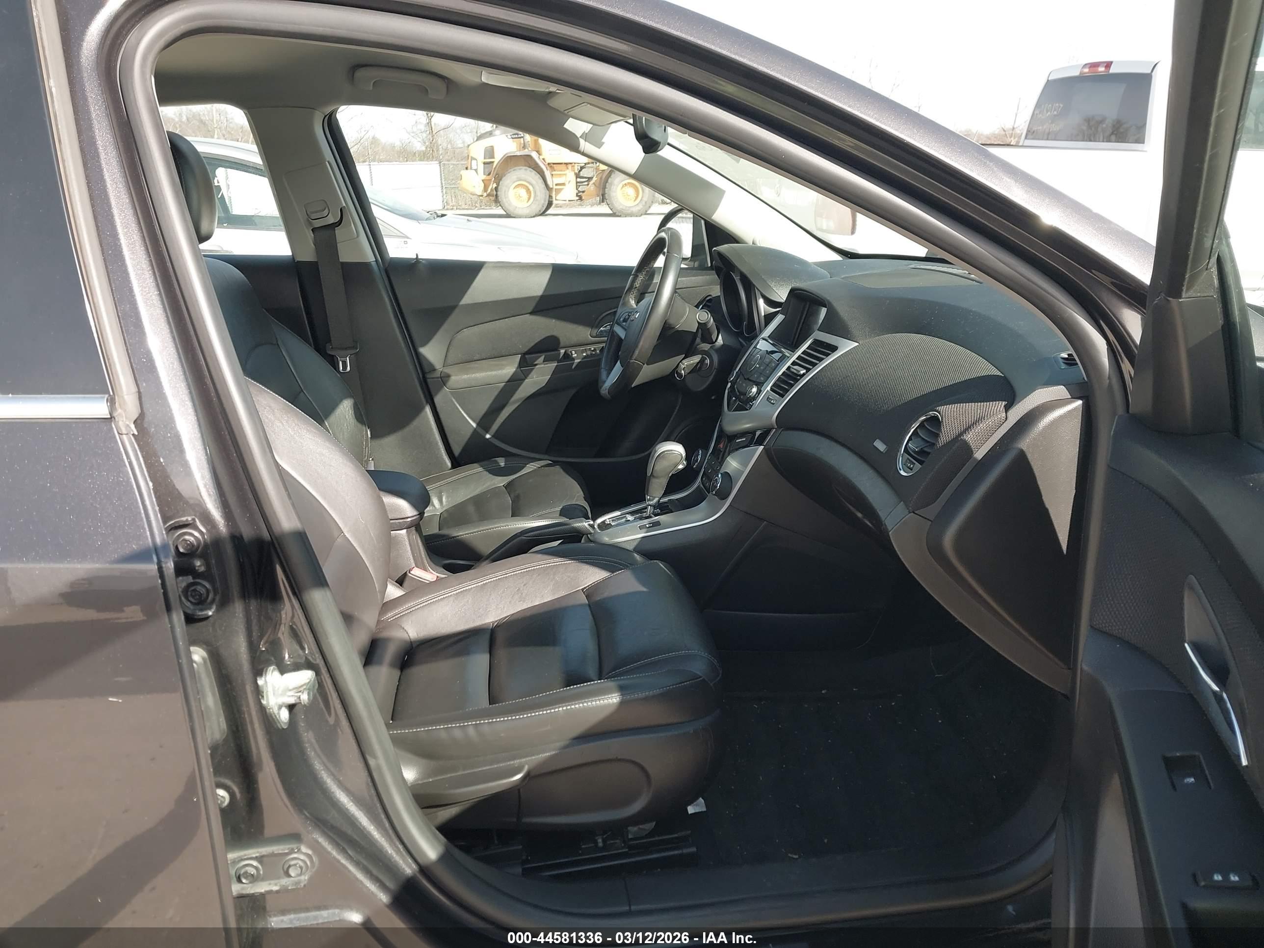 CHEVROLET CRUZE image 5