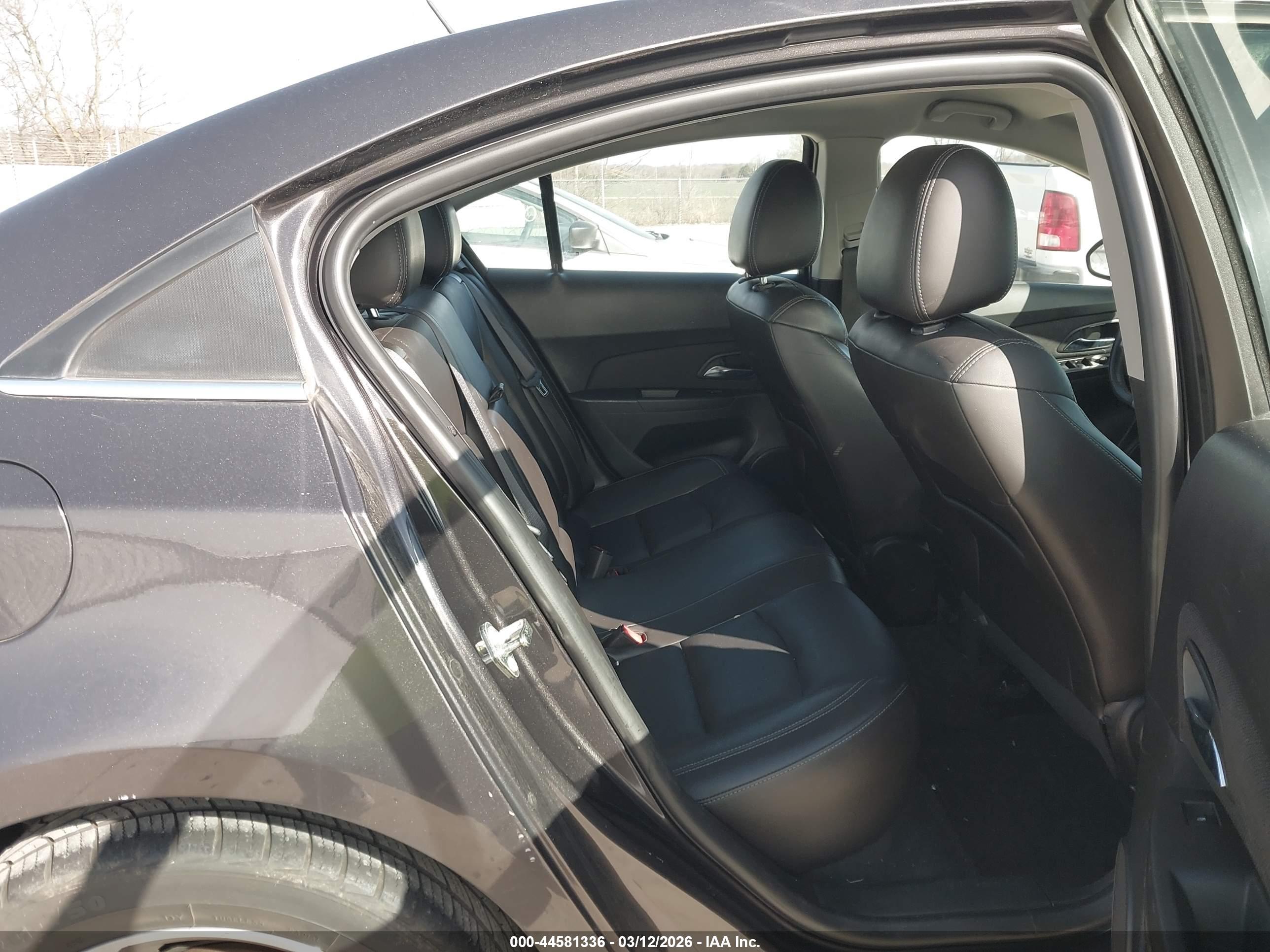 CHEVROLET CRUZE image 8