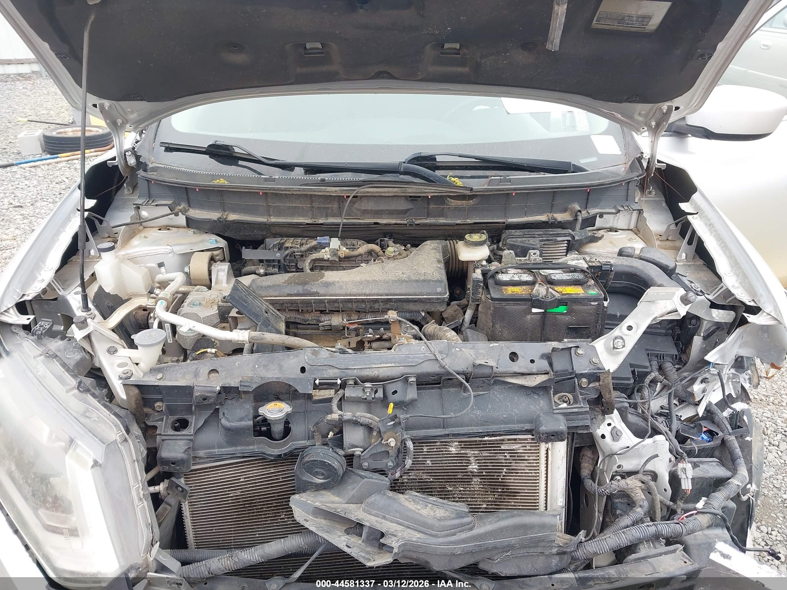NISSAN ROGUE image 10