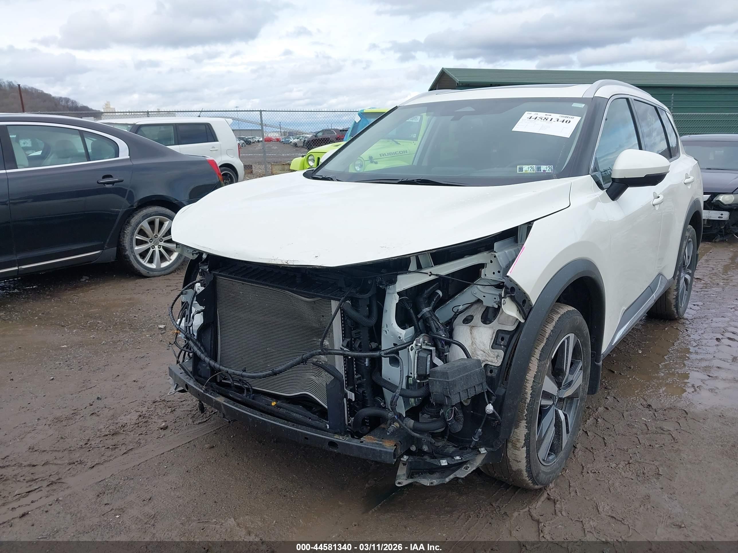 NISSAN ROGUE image 6