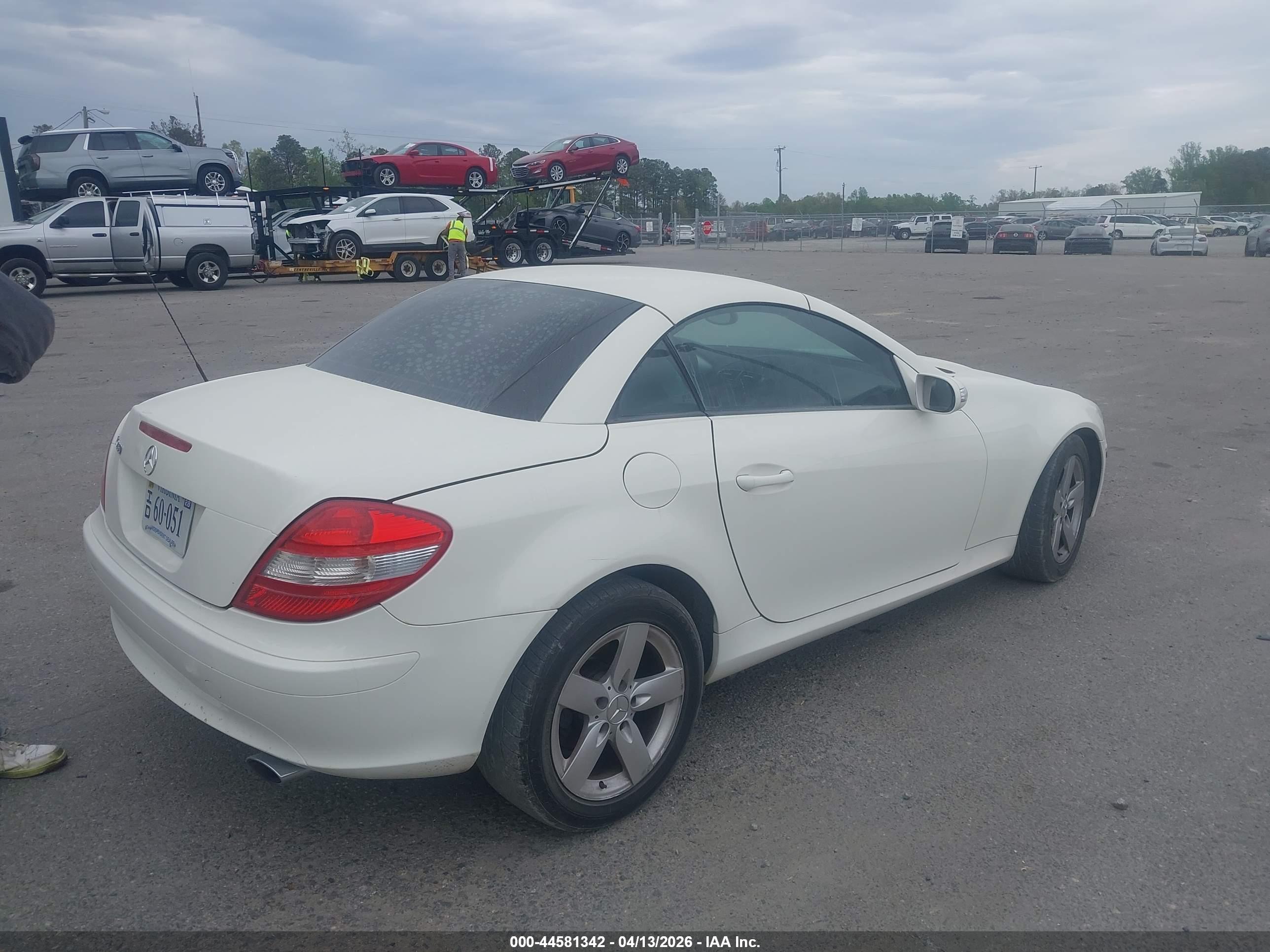 MERCEDES-BENZ SLK image 4
