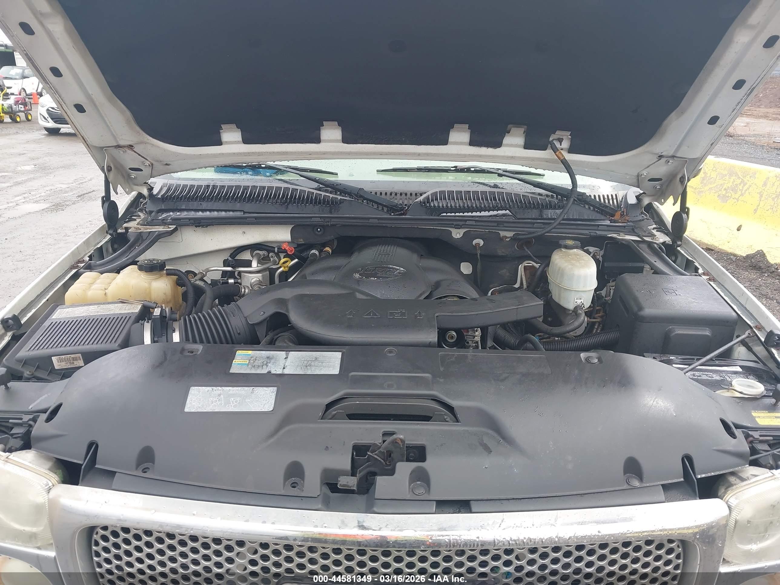 GMC YUKON image 10