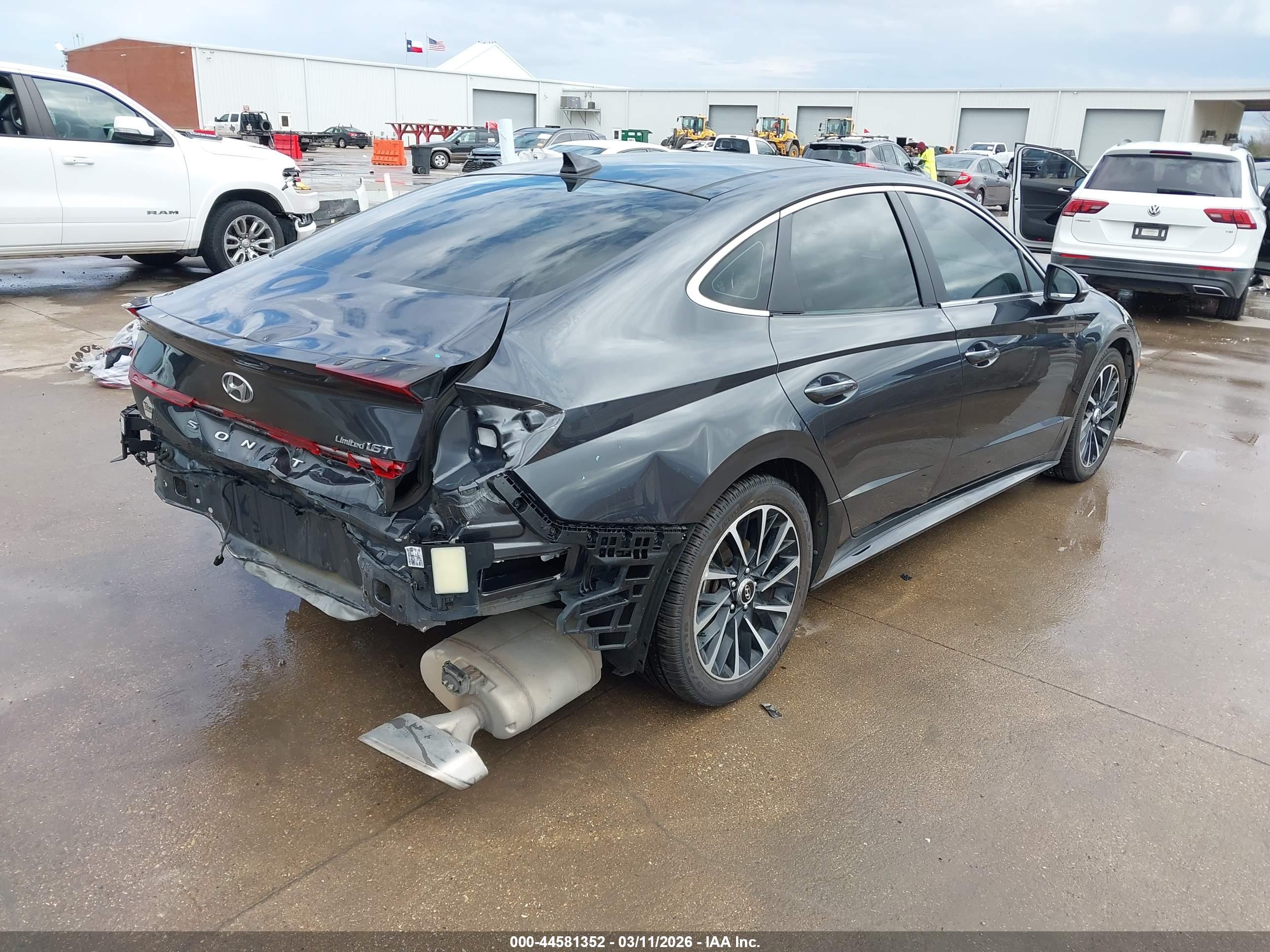 HYUNDAI SONATA image 4