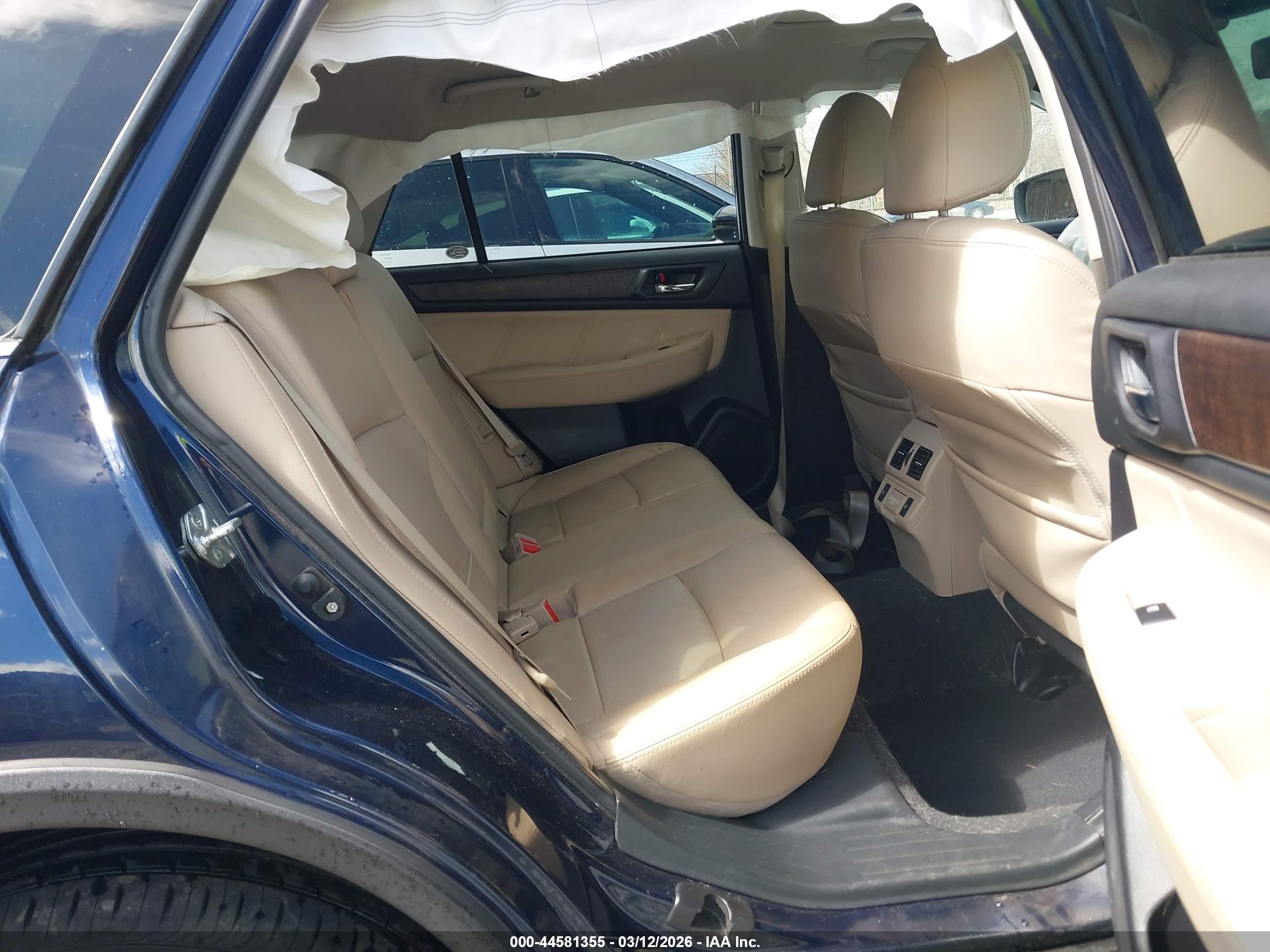 SUBARU OUTBACK image 8