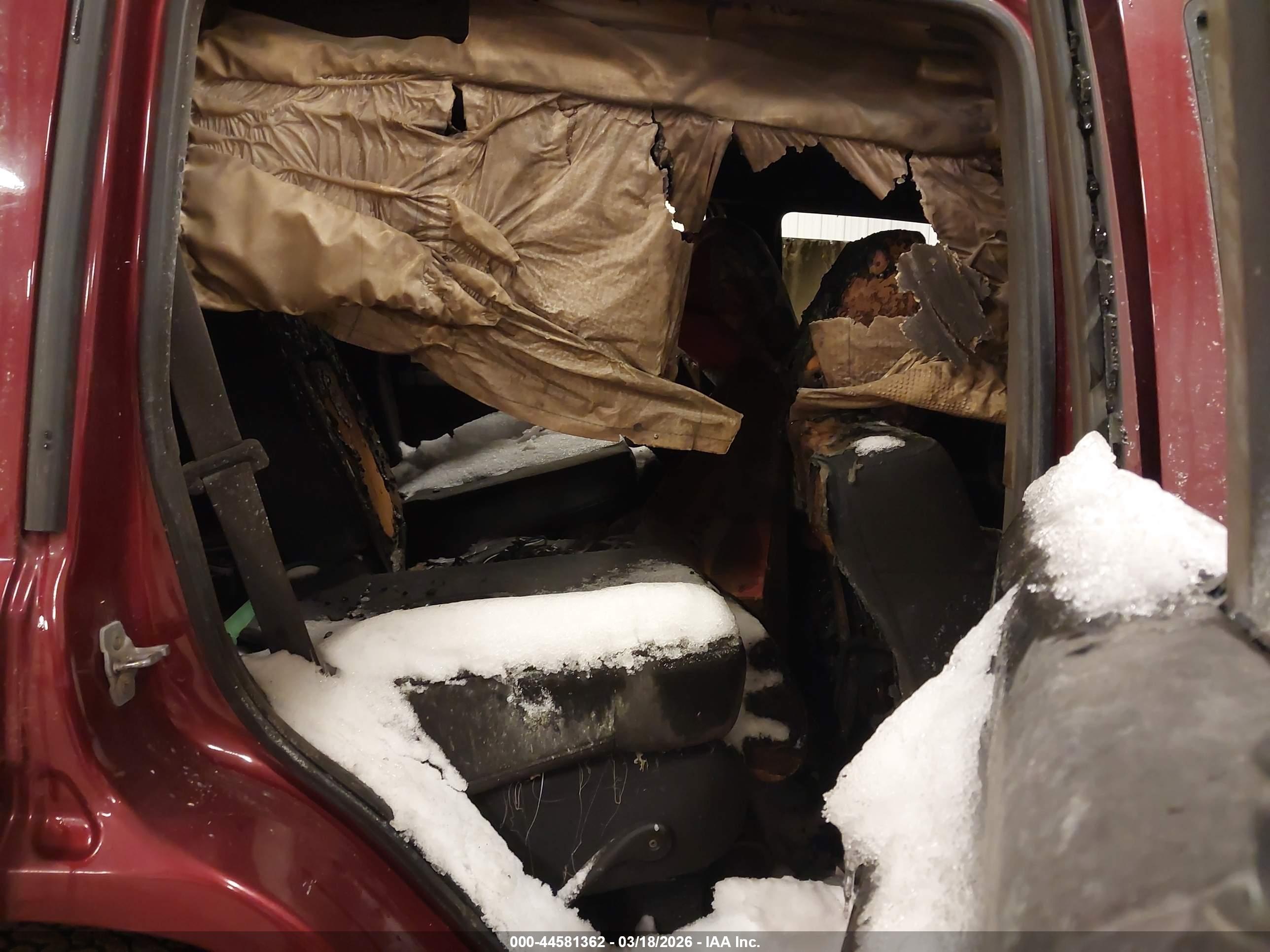 JEEP COMMANDER image 8